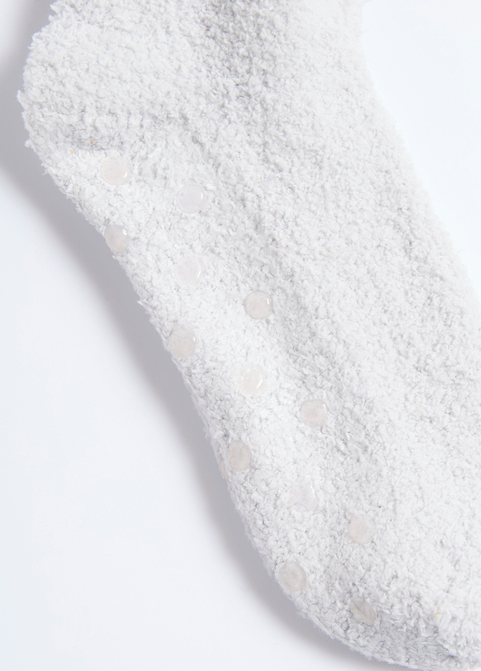 Warm_socks_with_studded_soles_Pink_DE3_slim