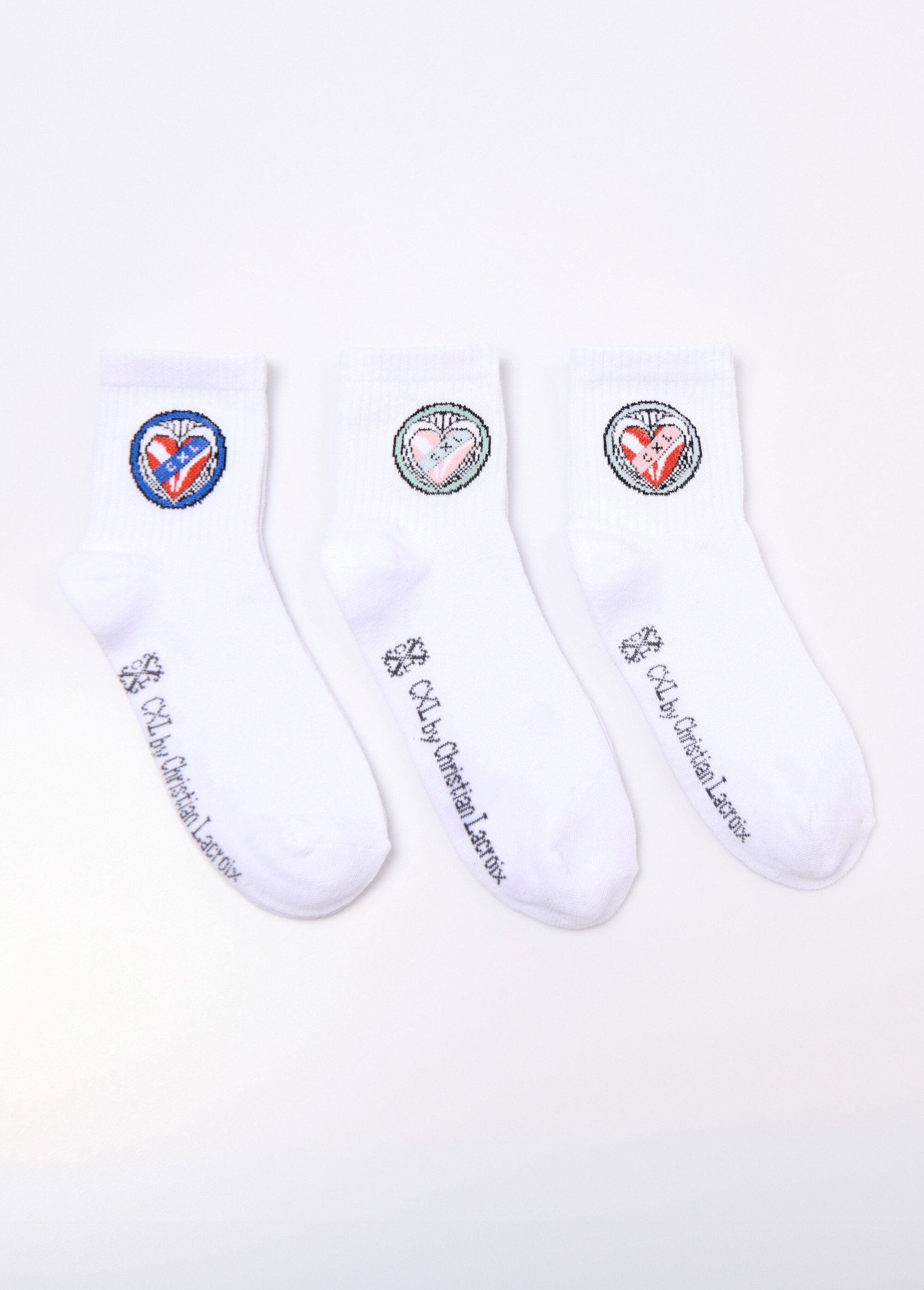 Pack_of_3_badge_socks_White_lot_3_DE1_slim