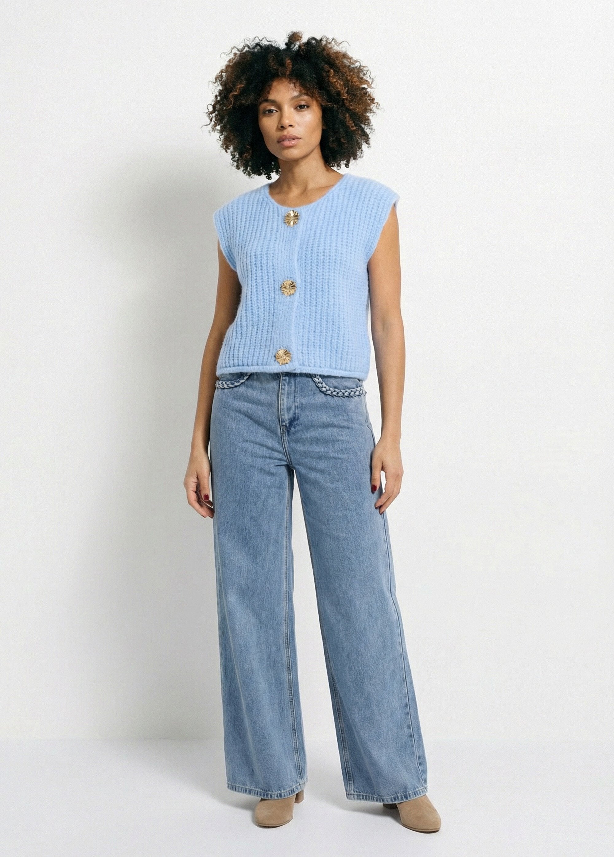 Sleeveless_vest_with_jeweled_buttons_Sky_SF1_slim