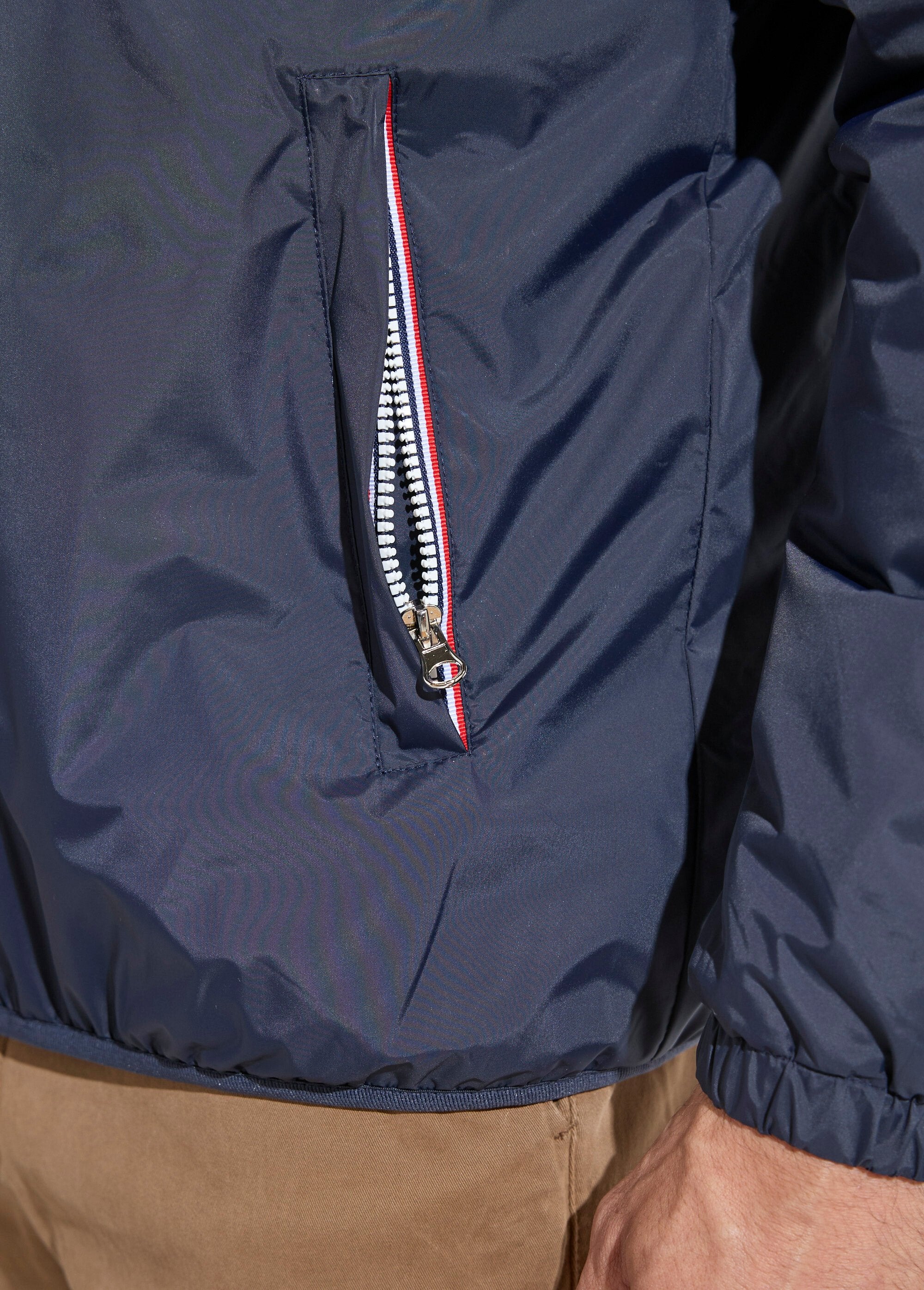 Short,_warm,_water-repellent_parka_Navy_and_ecru_DE2_slim