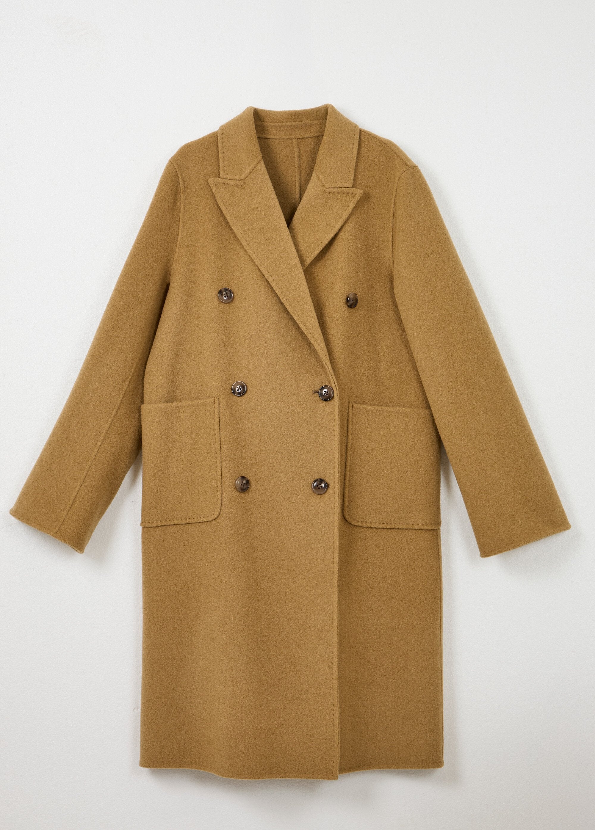 Long_woolen_coat_with_tailored_collar_camel_AP1_slim