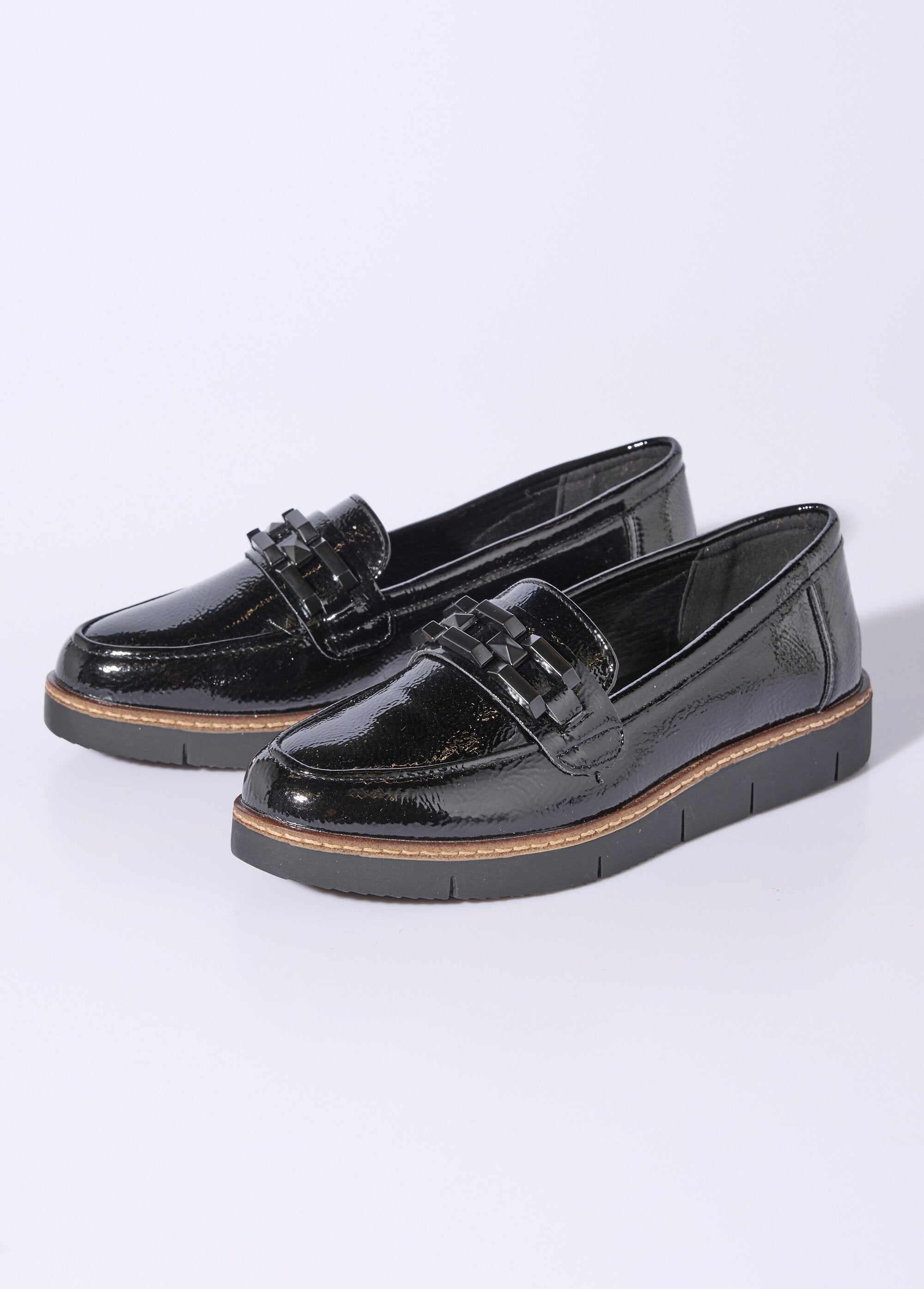 Rock-style_wedge_loafers_Black_DE1_slim