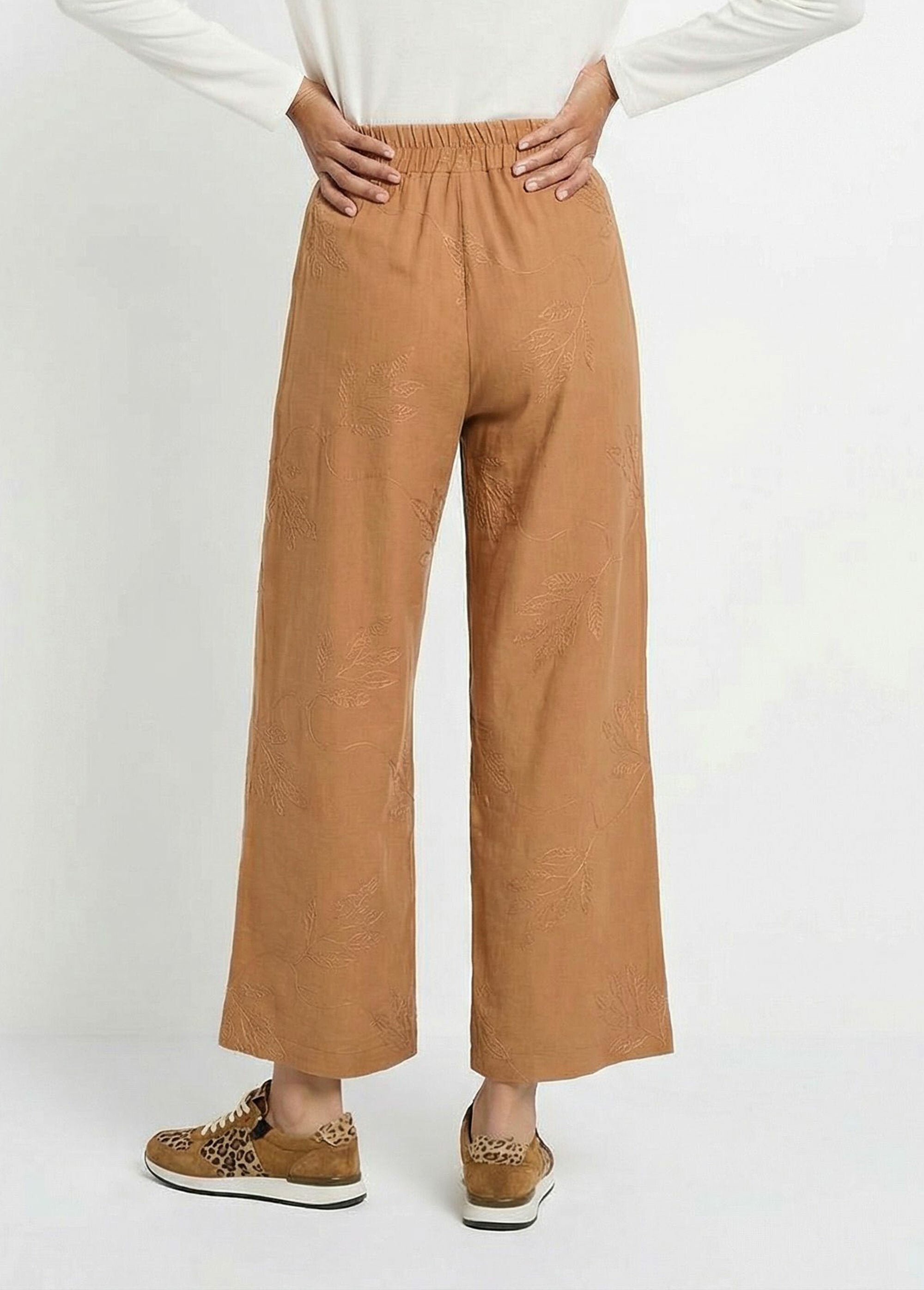 Wide-leg_elasticated_trousers_with_foliage_embroidery_camel_DO1_slim