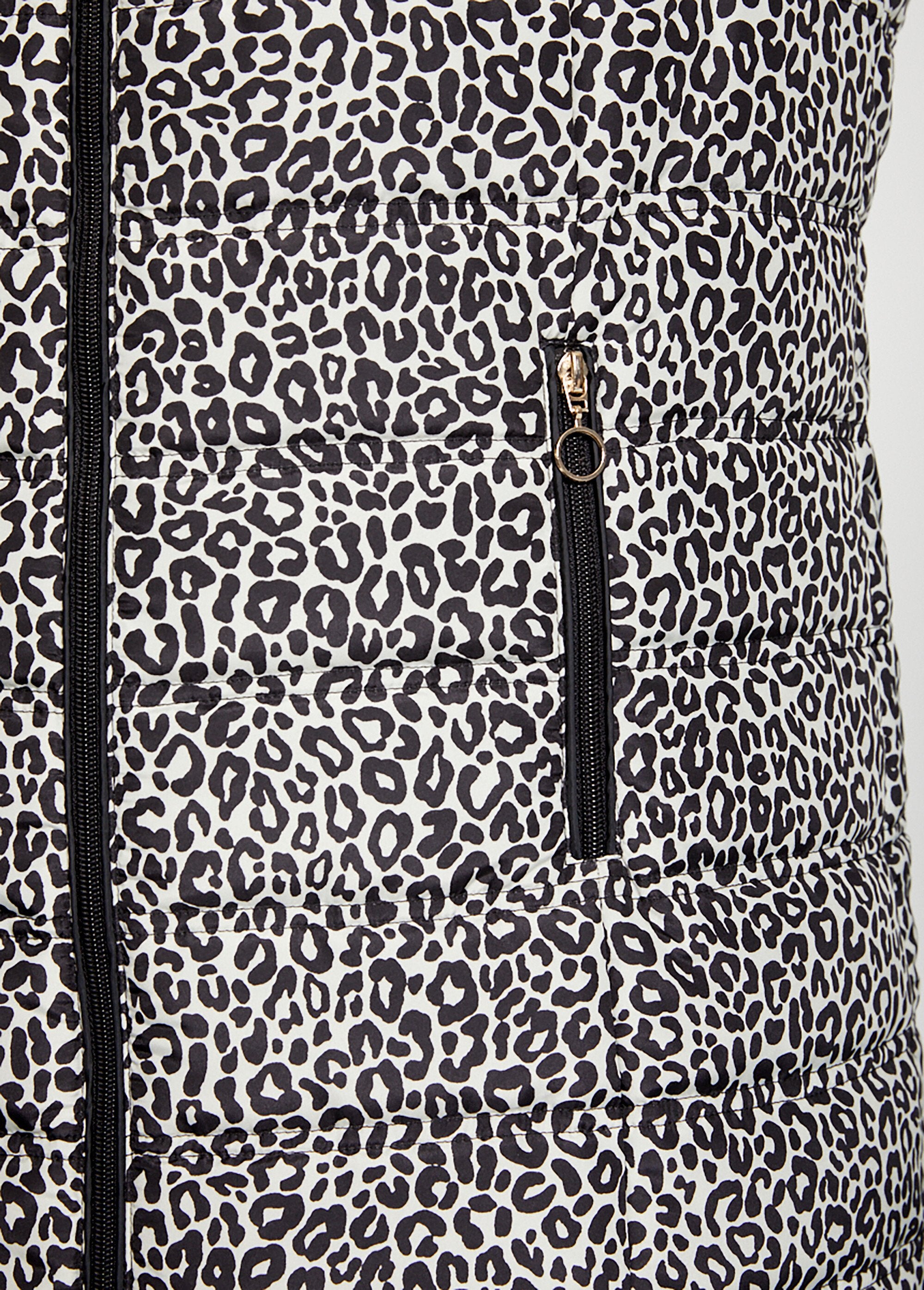 Leopard_Print_Quilted_Parka_Natural_and_black_DE1_curvy