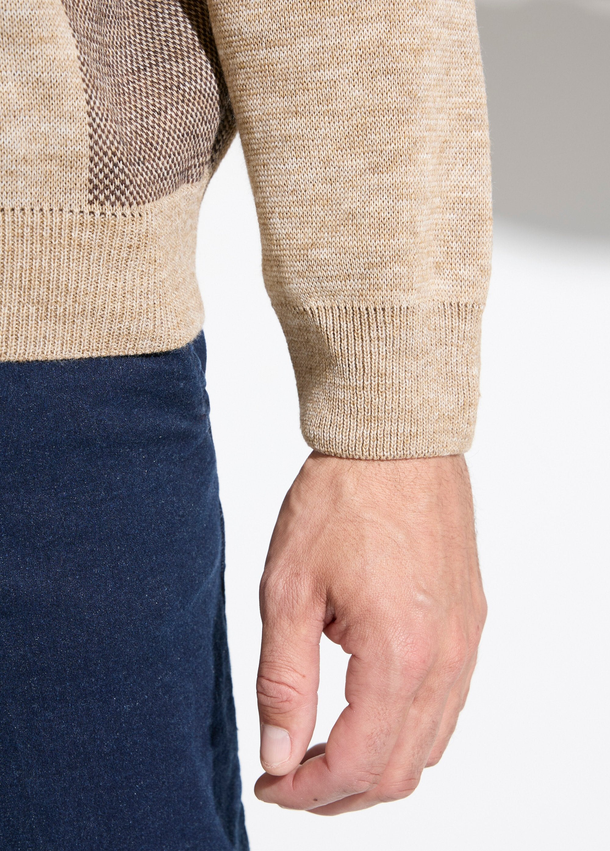 Round_neck_jacquard_long_sleeve_wool_sweater_Beige_DE2_slim