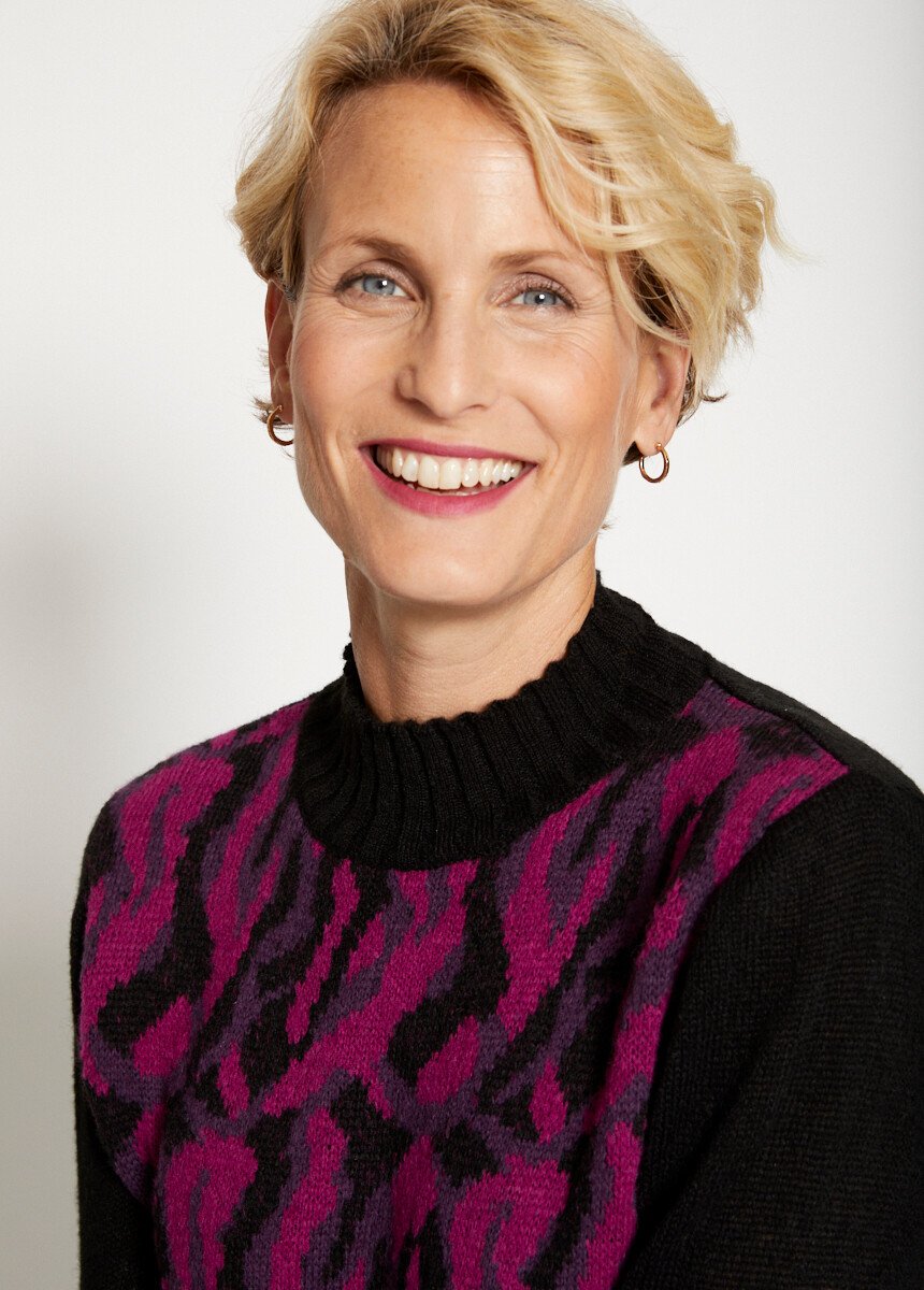 High_neck_jacquard_sweater_Black_and_blackcurrant_DE1_slim