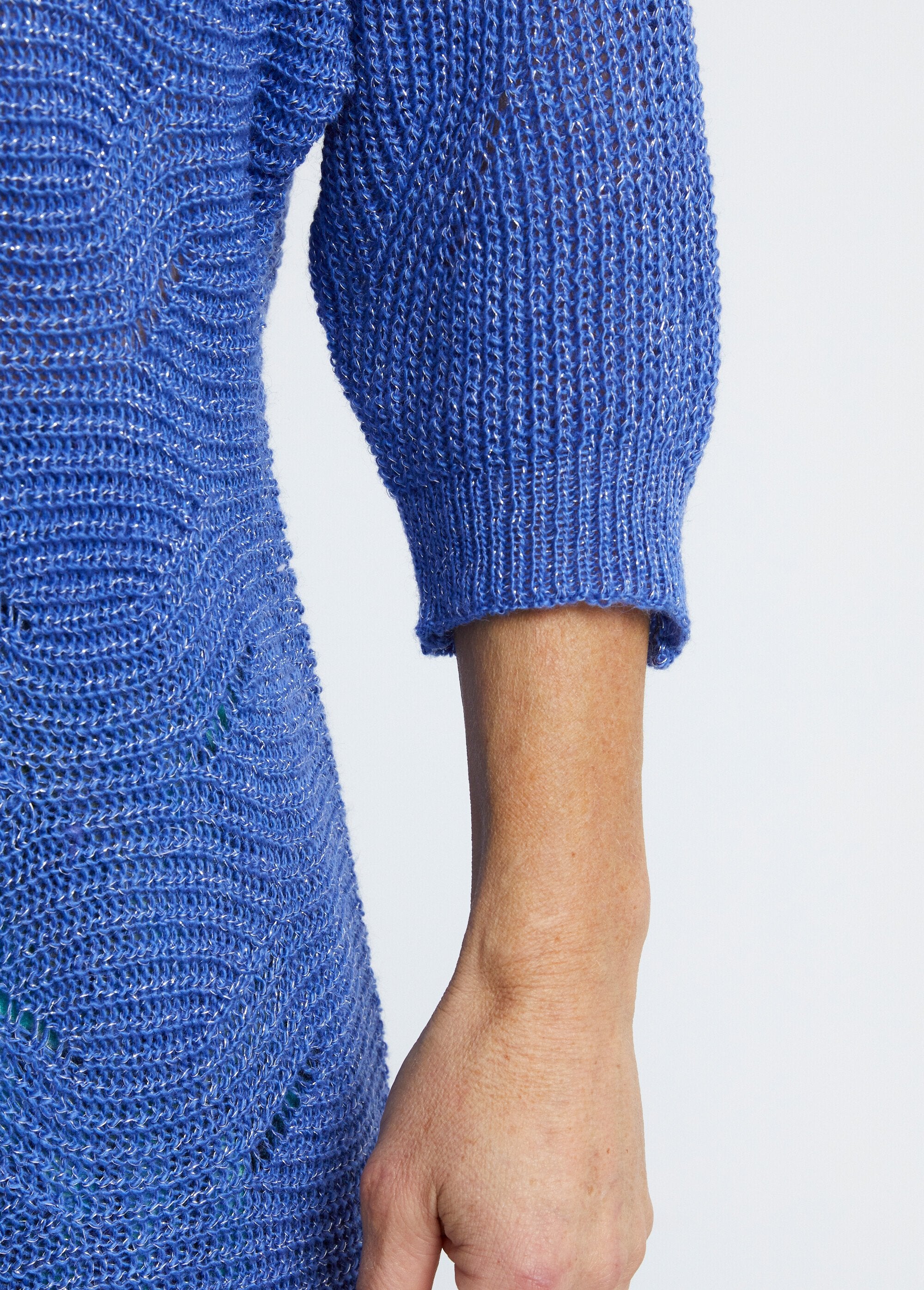 Openwork_box_volume_relief_knit_sweater_Blue_DE2_slim