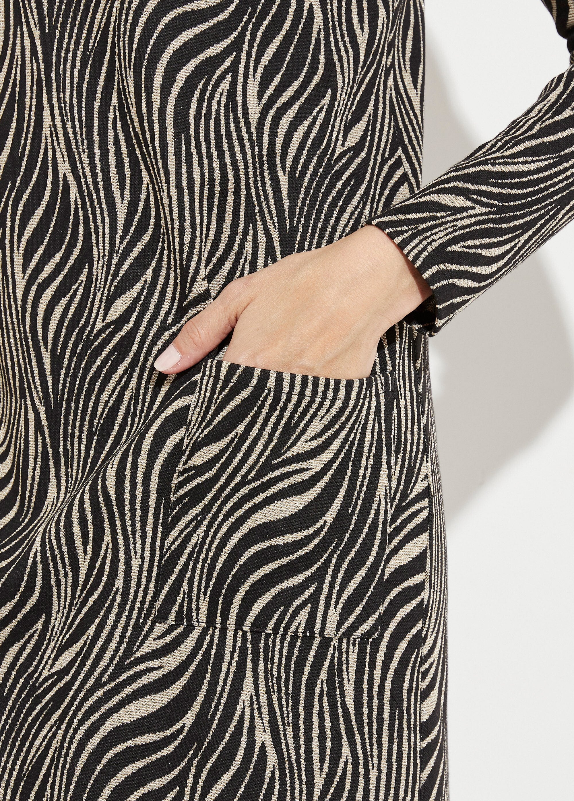 Short_loose_zebra_jacquard_dress_Black_and_white_DE3_slim