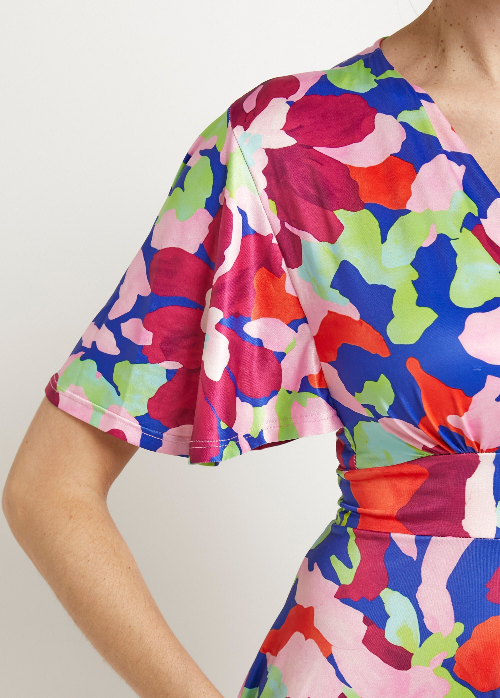 Arty_butterfly_sleeve_wrap_dress_Rose_prints_DE1_slim