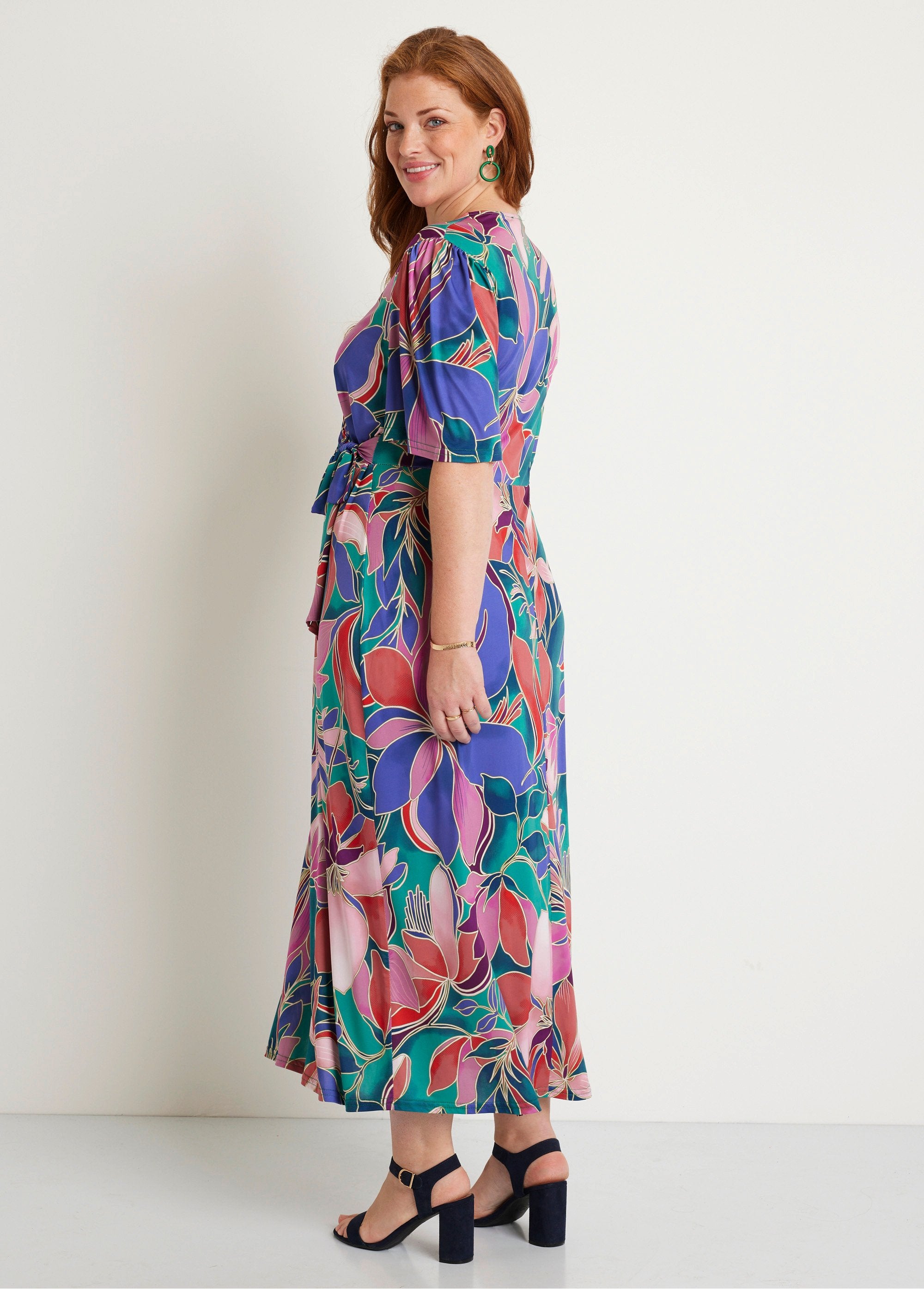Long_floral_wrap_dress_with_short_sleeves_Pink_and_green_DO1_curvy