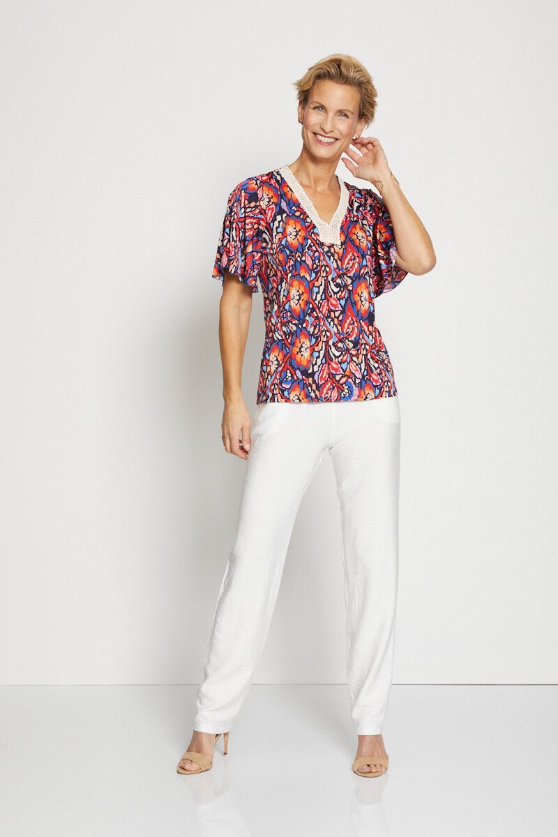 Loose-fitting_short_t-shirt_with_macramé_finish_Blue_and_red_SF1_slim