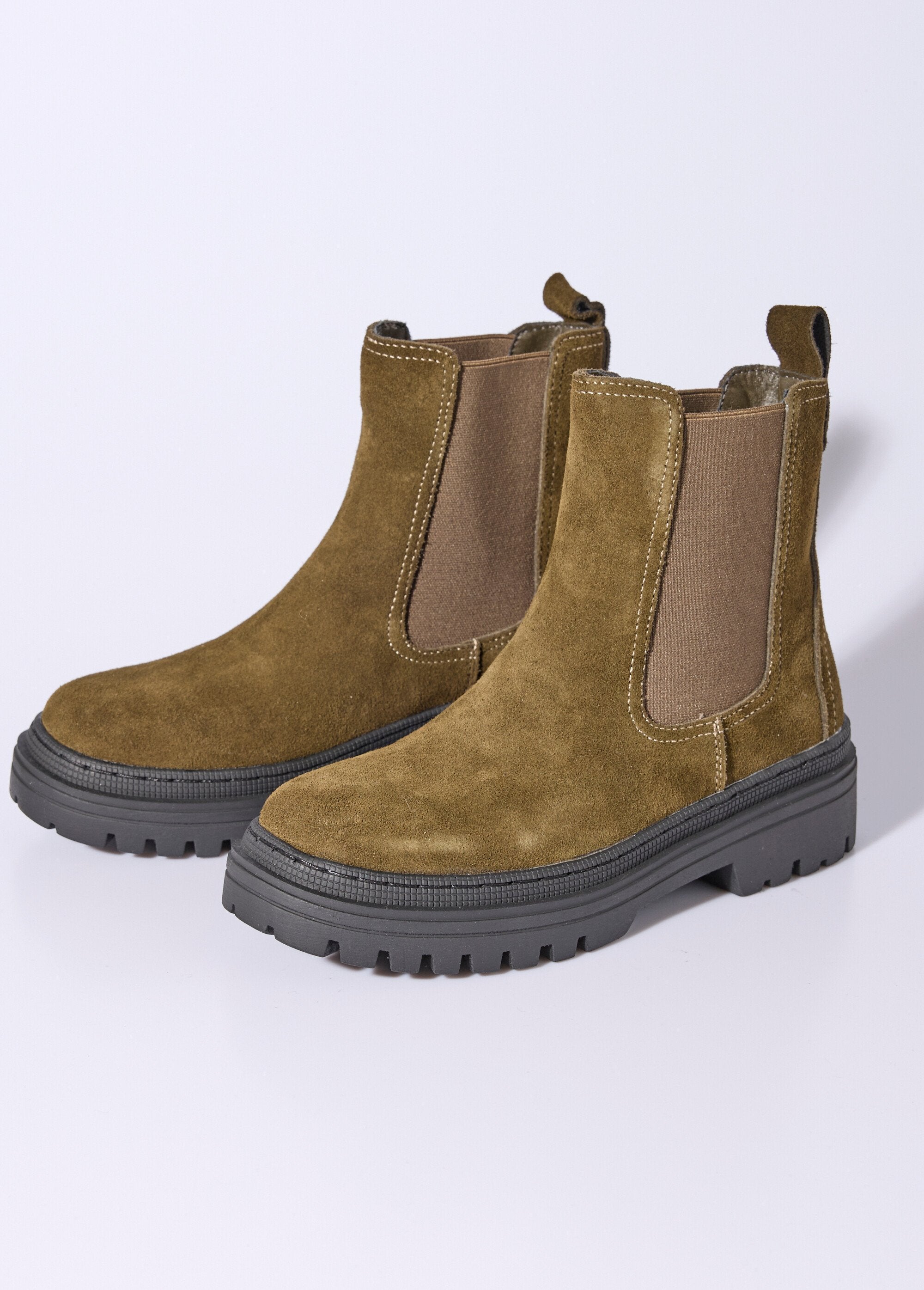 Boots_Chelsea_compensées_et_montantes_Kaki_DE1_slim
