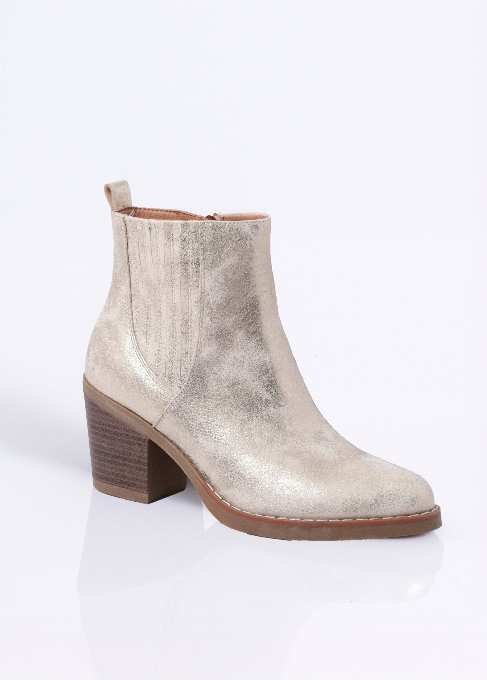 Western-themed_metallic_heeled_boots_Golden_FA1_slim