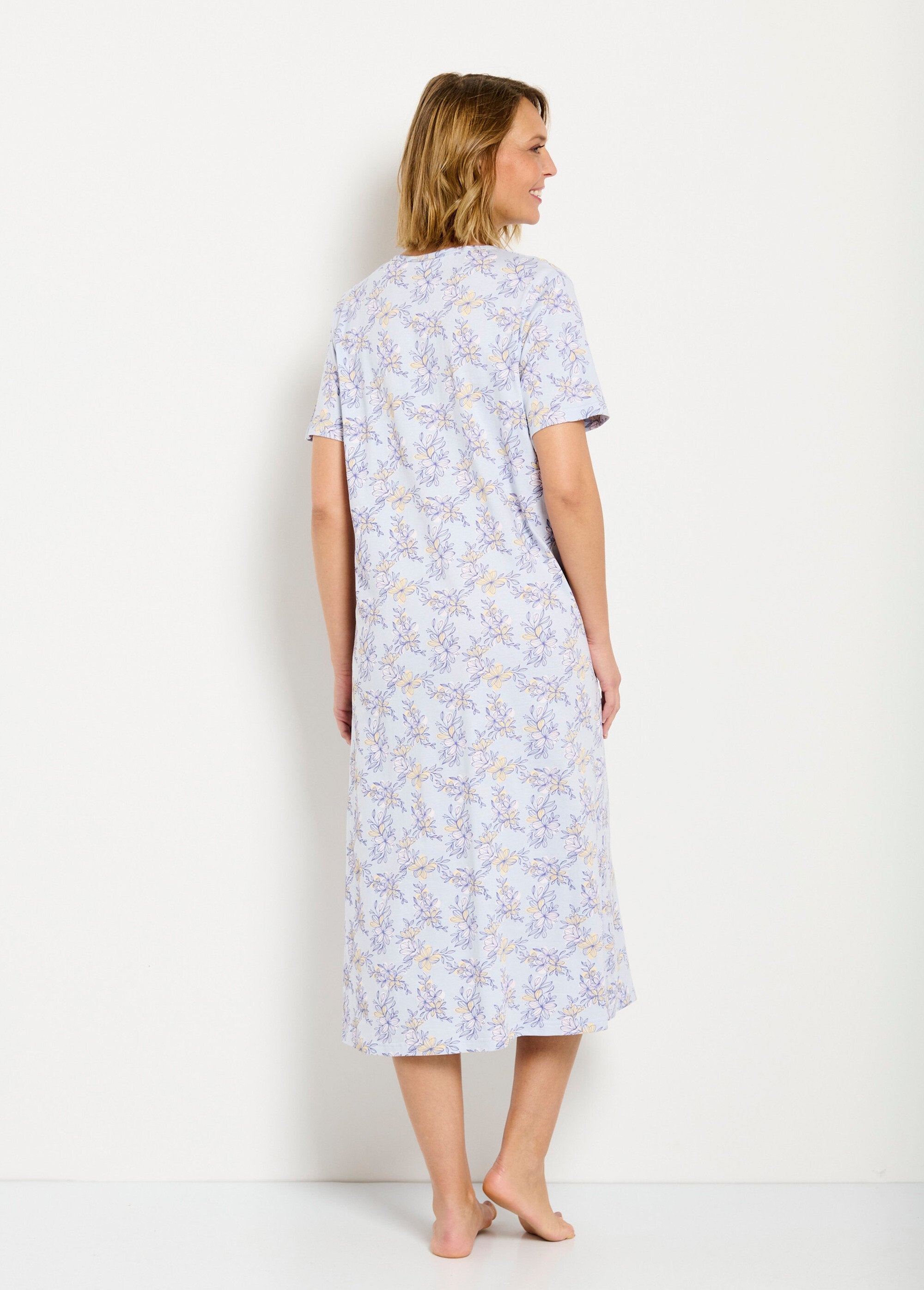 Long_cotton_nightgown_with_short_sleeves_Blue_DO1_slim