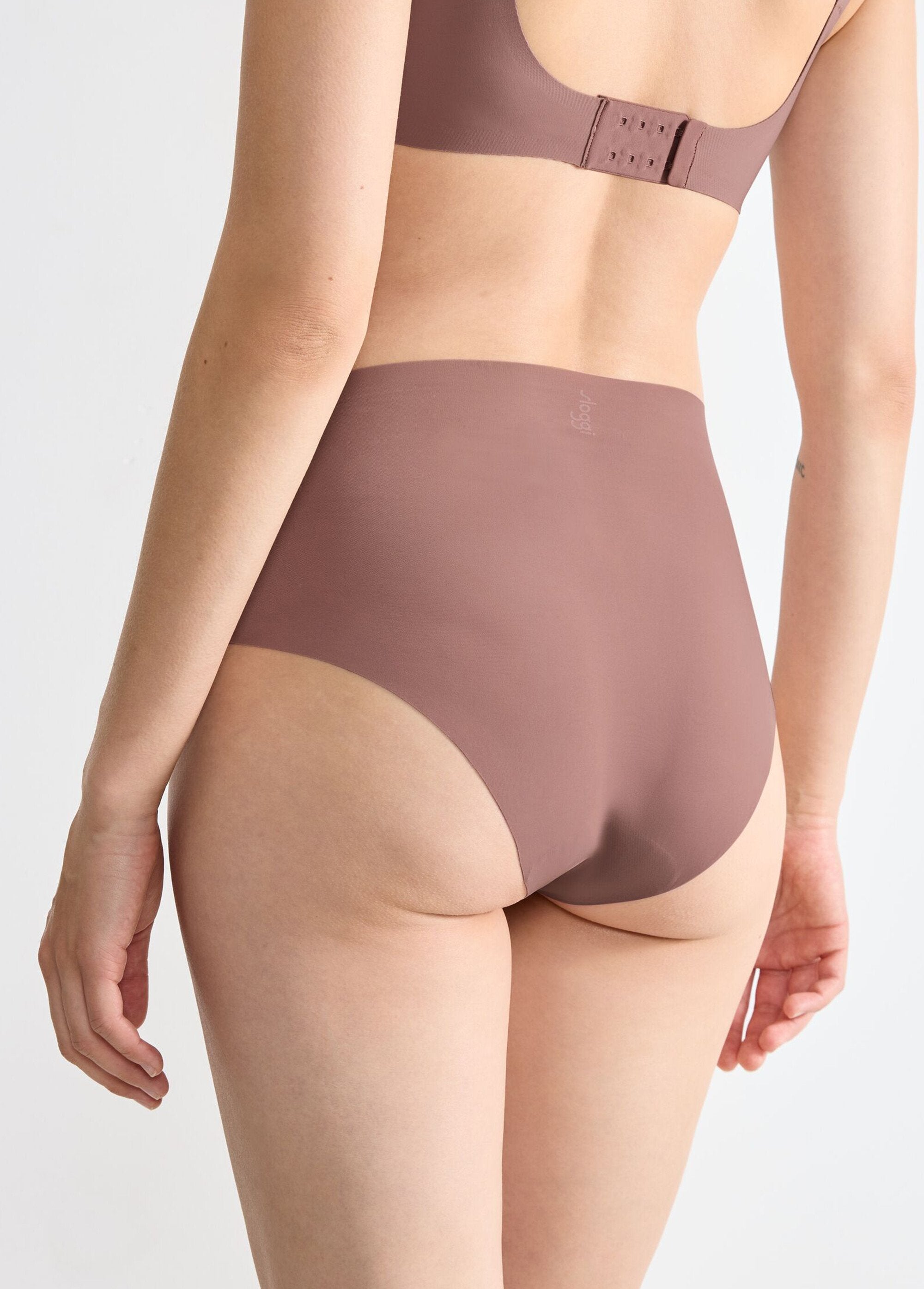 Sloggi®_-_Invisible_high-waisted_briefs_Cocoa_DO1_slim