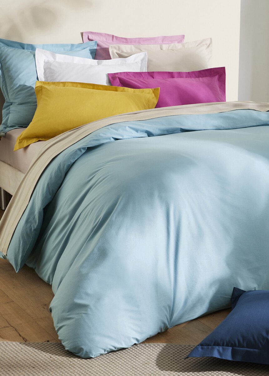 Plain_polycotton_fitted_sheet_Ice_blue_FA1_slim