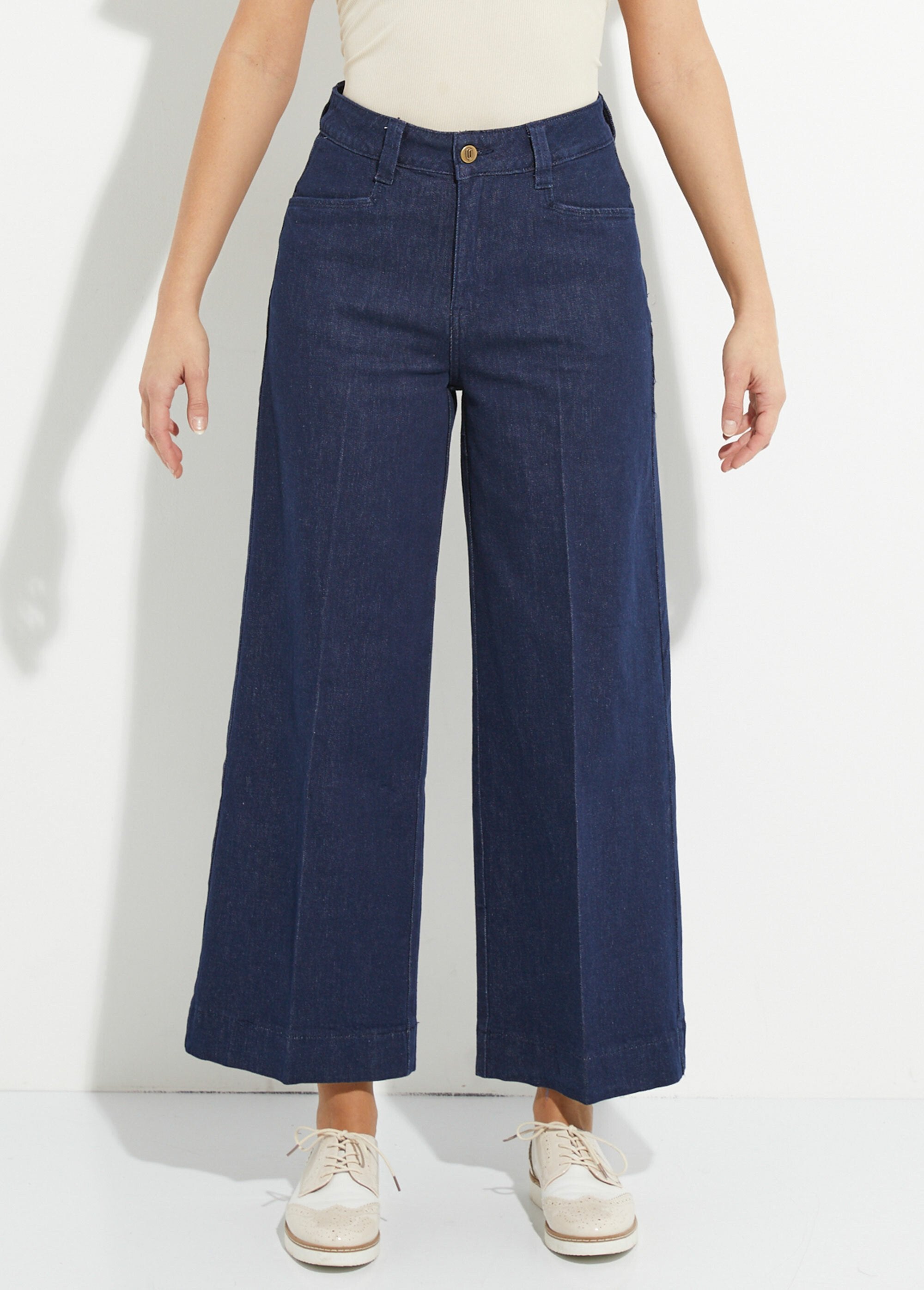 Wide-leg,_5-pocket_jeans,_perfect_for_petite_women_Raw_FA1_slim