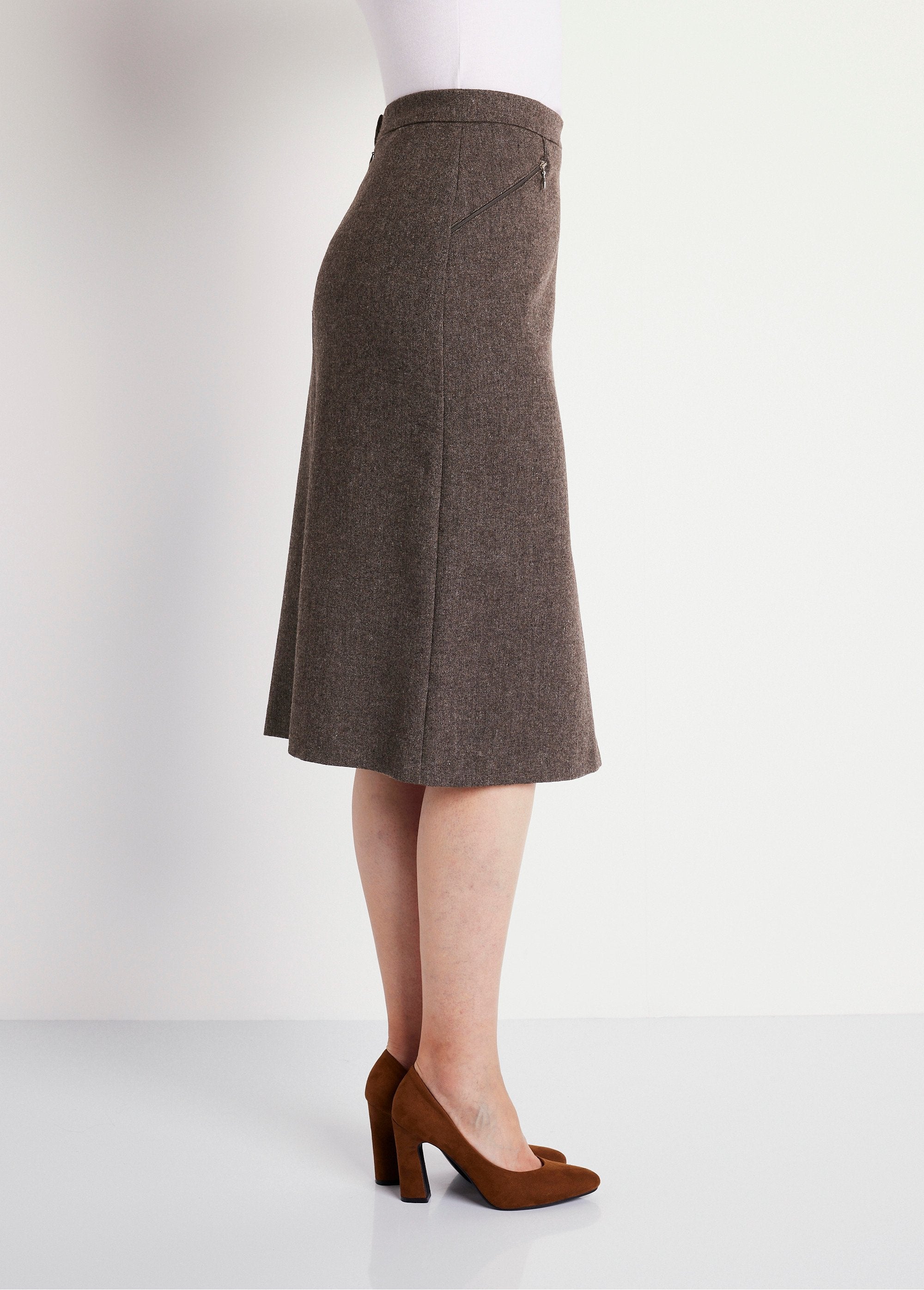 Herringbone_or_heather_skirt_length_70_cm_with_wool_Brown_China_DR1_slim