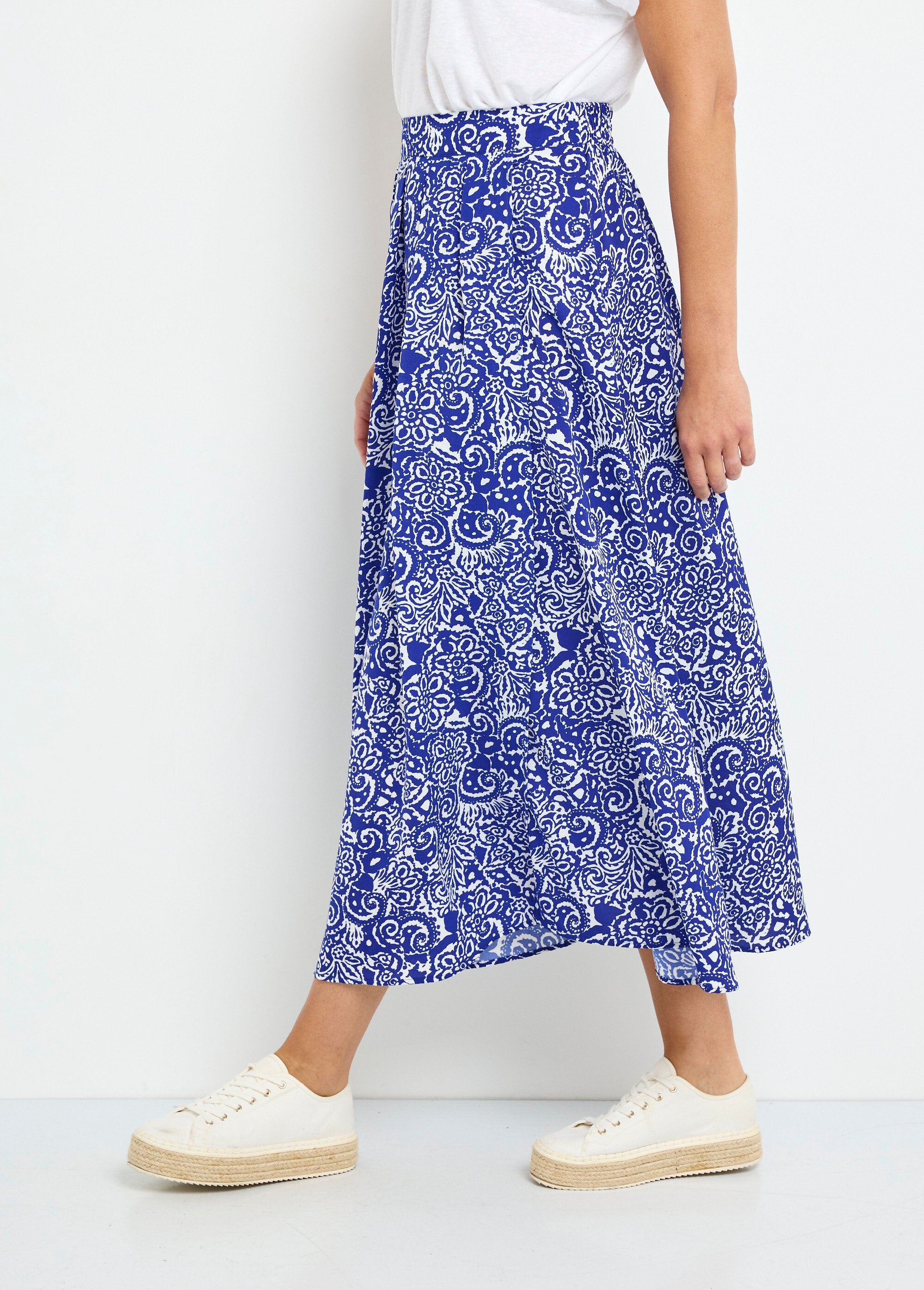 Long,_flowing,_ethnic_chic_skirt_Blue_GA1_slim
