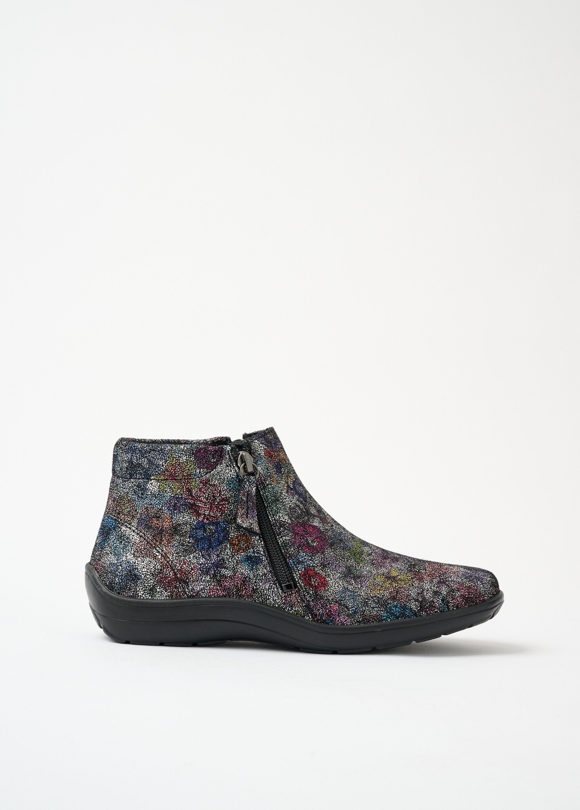 Comfort_width_zipped_low_boots_in_fancy_leather_Flower_print_DR1_slim