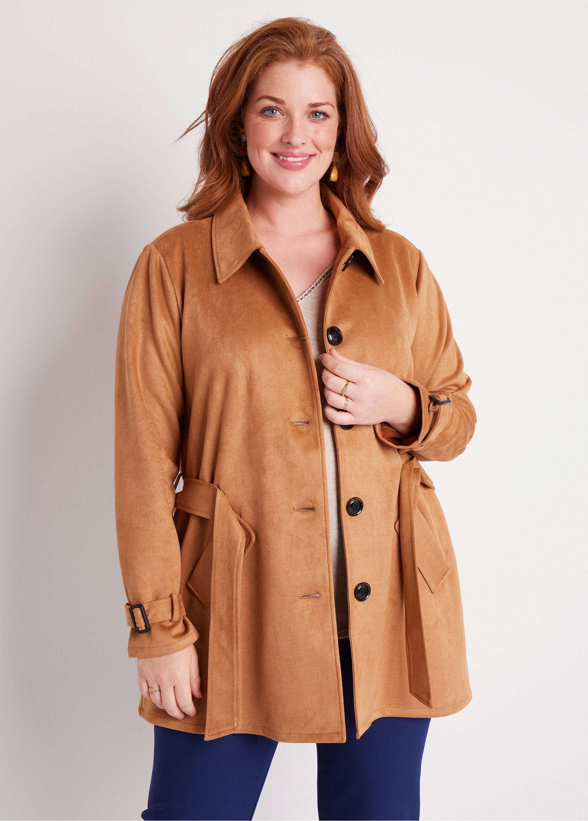 Short_suede_fabric_coat_Beige_FA1_curvy