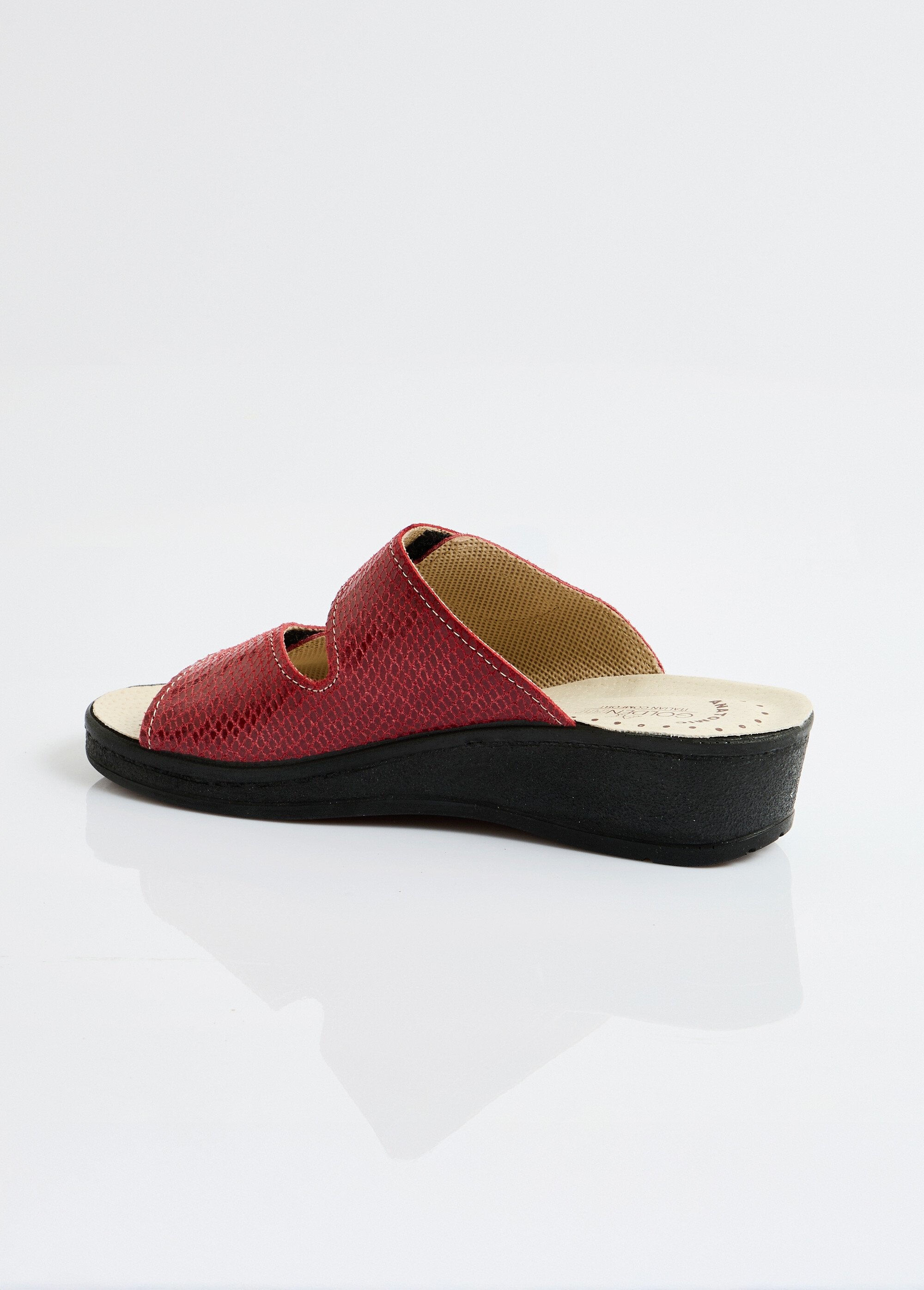 Wide_leather_velcro_mules_Carmine_DO1_slim