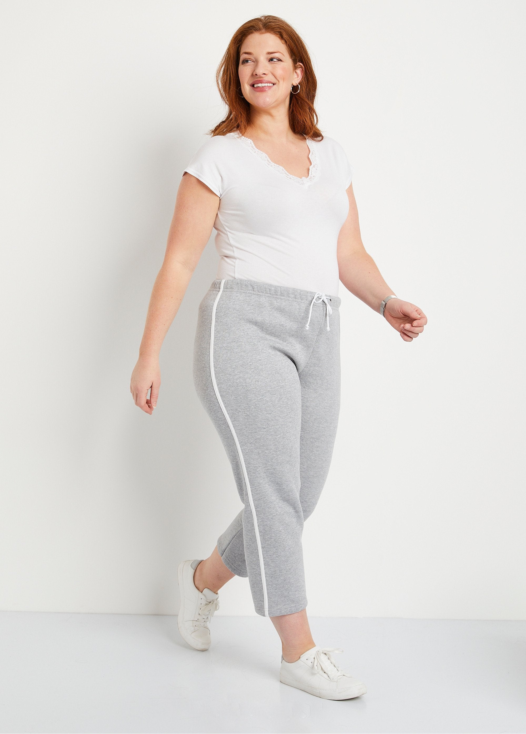 Cropped_lounge_pants_with_side_stripes_Heather_gray_SF1_curvy