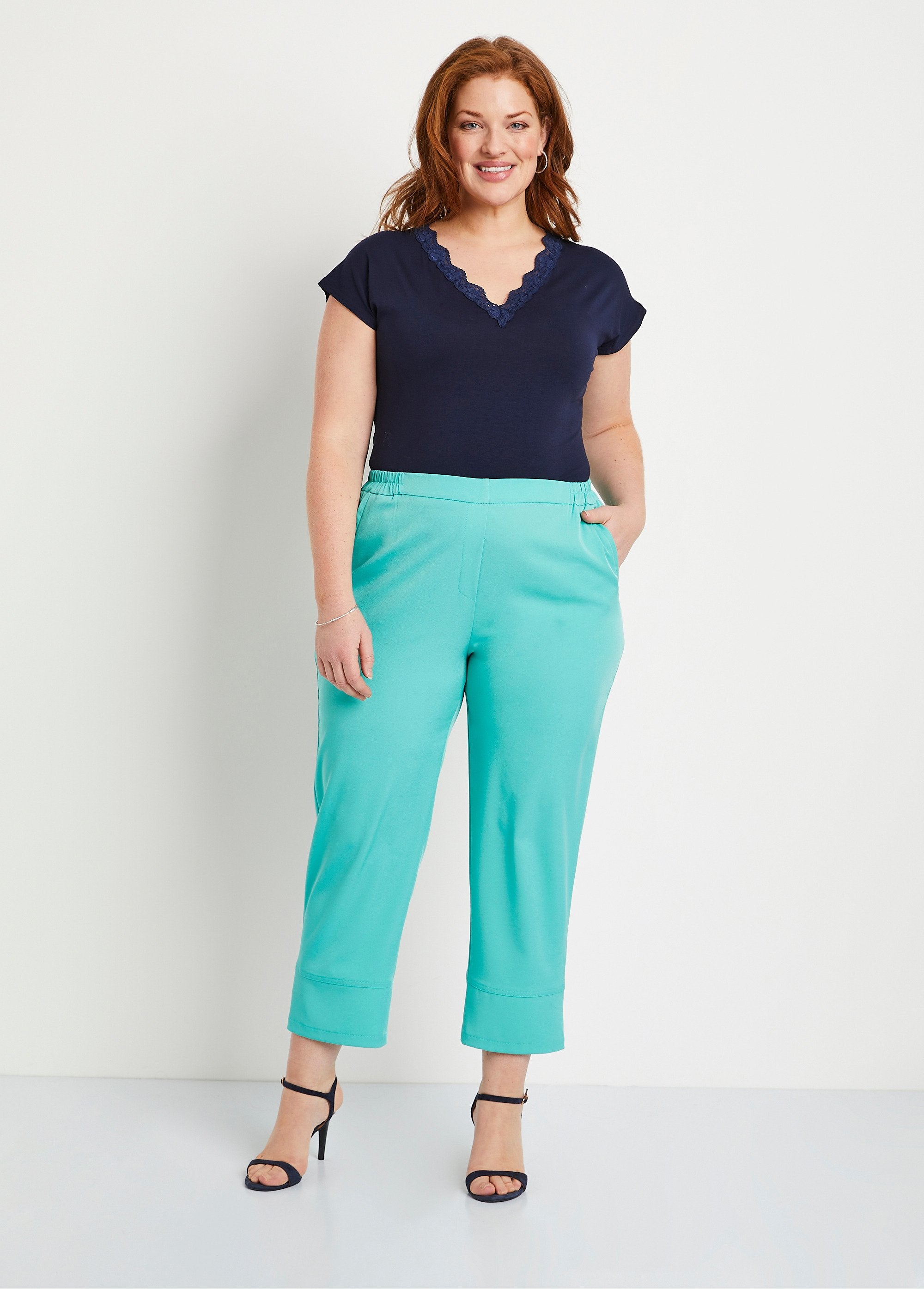 Straight_cropped_pants_with_semi-elasticated_waist_Green_SF1_curvy