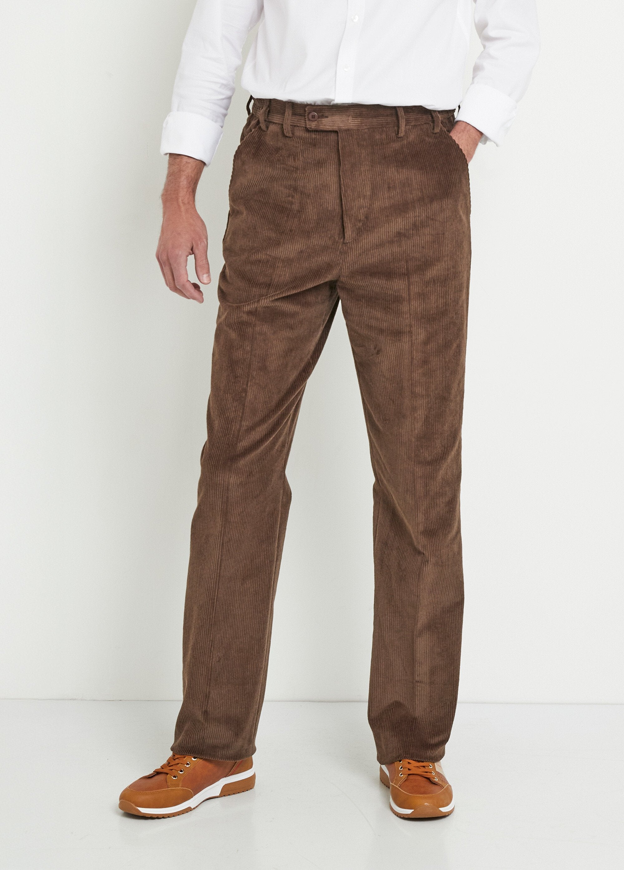 Pantalon_droit_ceinture_élastiquée_confort_Velours_marron_FA1_slim