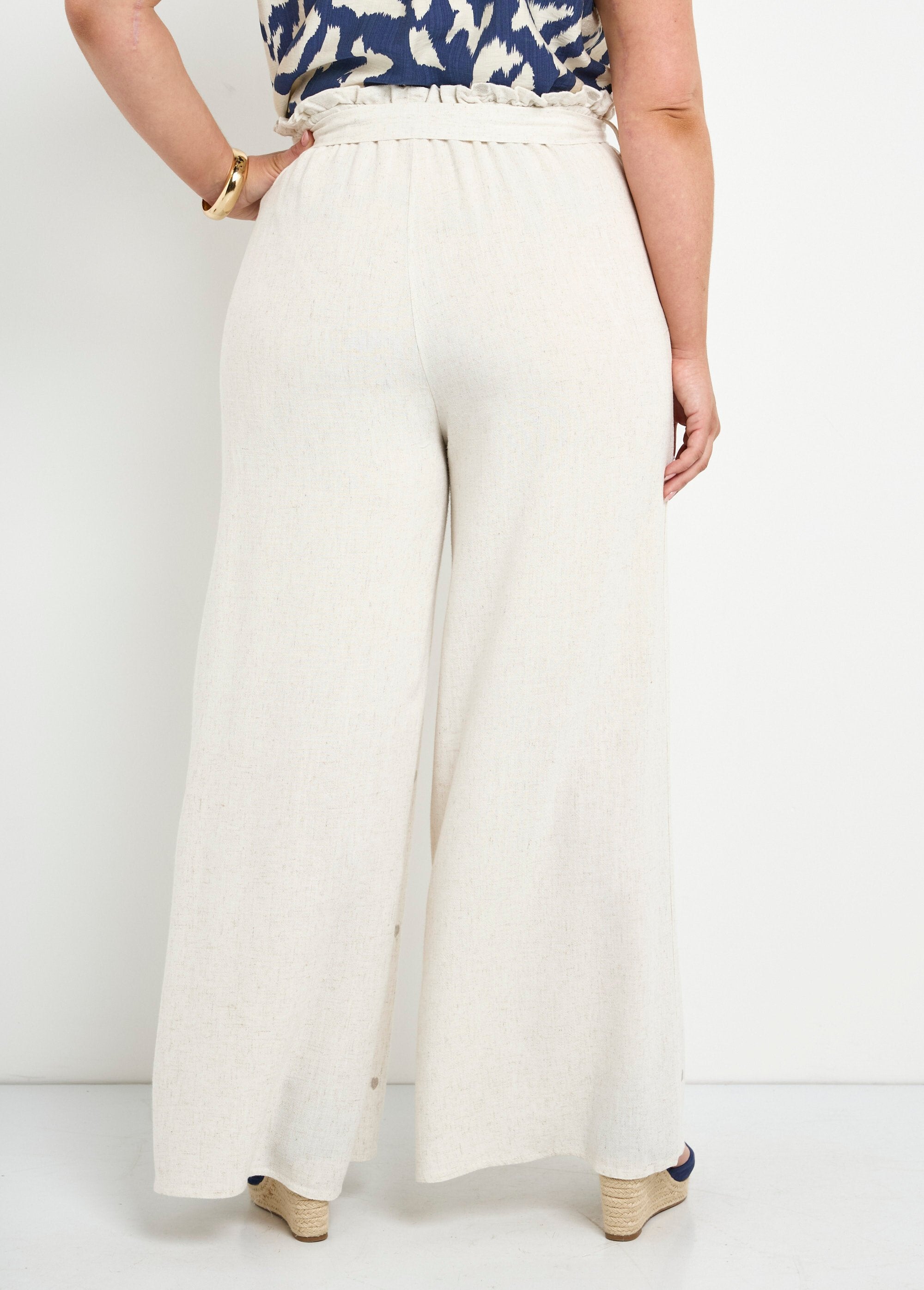 Pantalon_lin_à__broderies_avec_ceinture_Ecru_DO1_curvy