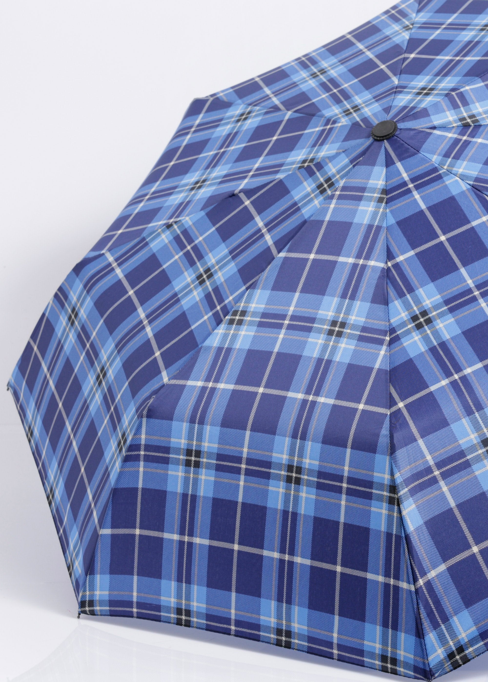 Automatic_umbrella_with_checkered_print_Blue_DE1_slim