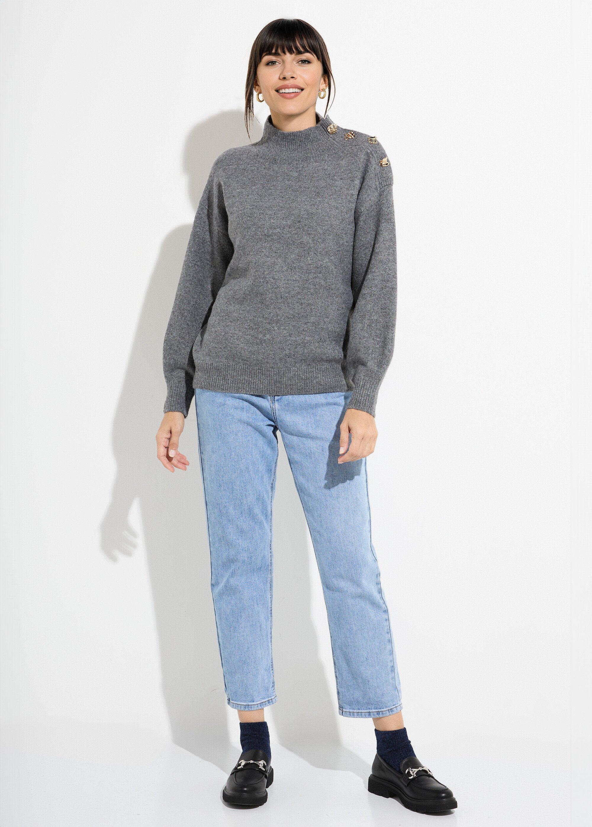 Pull_col_montant_boutons_bijou_métal_Gris_SF1_slim