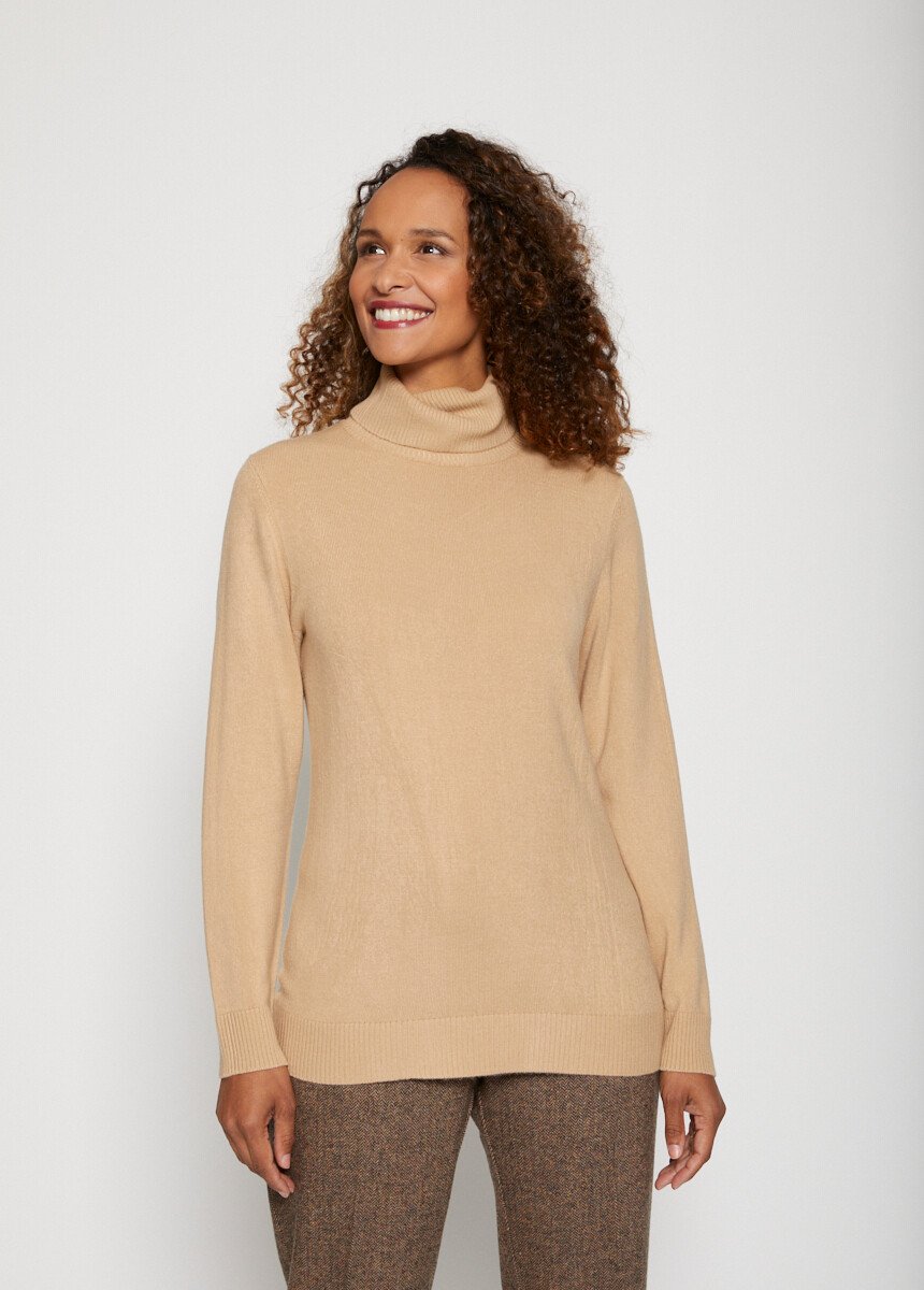 Soft_long-sleeved_turtleneck_sweater_camel_FA1_slim