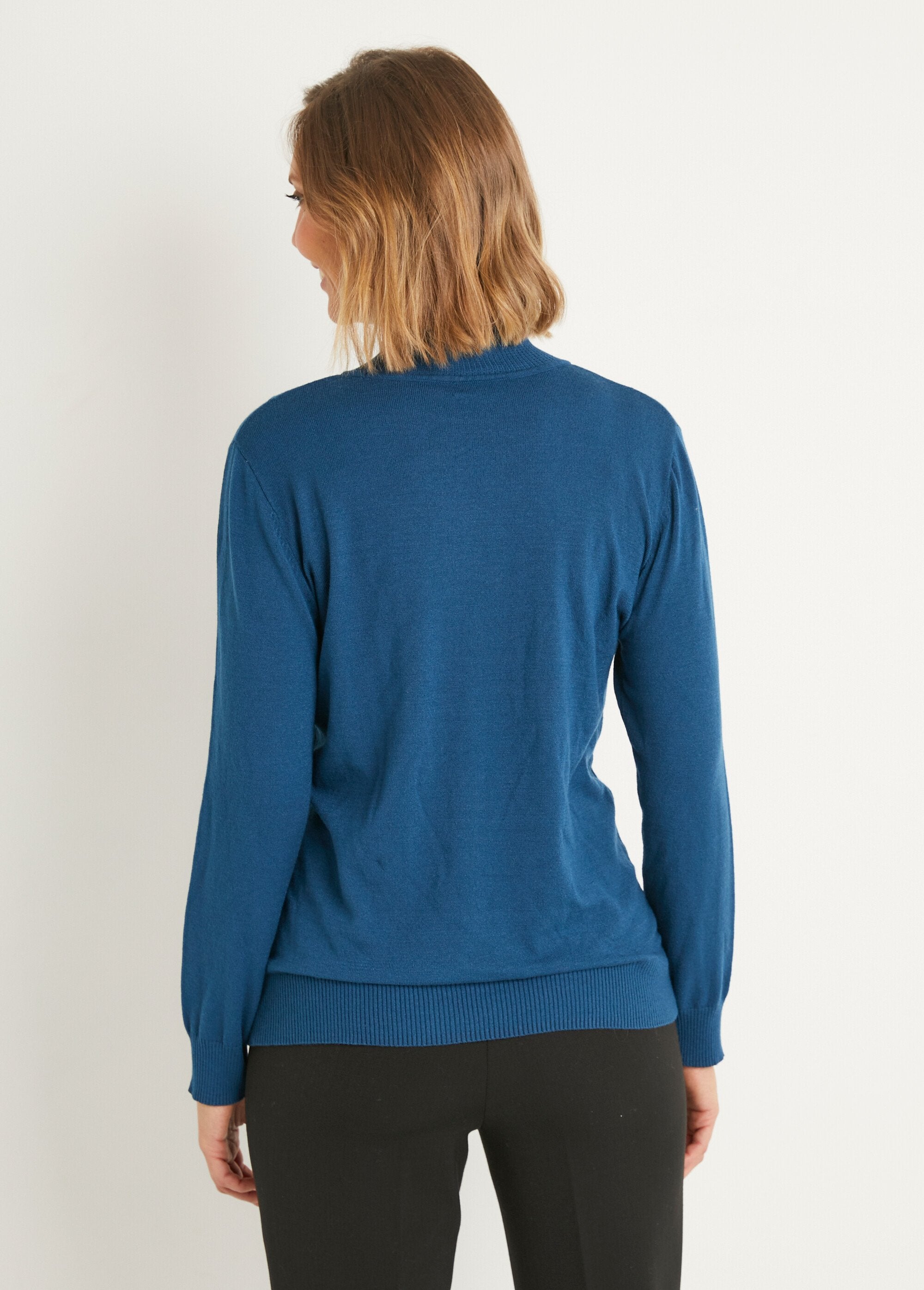 Soft,_plain_sweater_with_modal_blend_stand-up_collar_Duck_DO1_slim