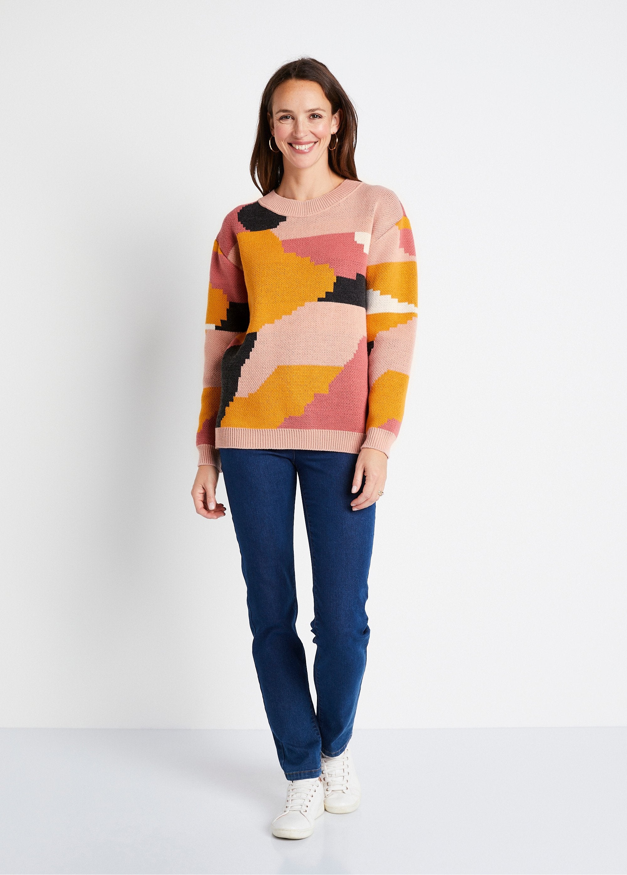 Graphic_jacquard_sweater_with_round_neck_Rose_and_honey_SF1_slim