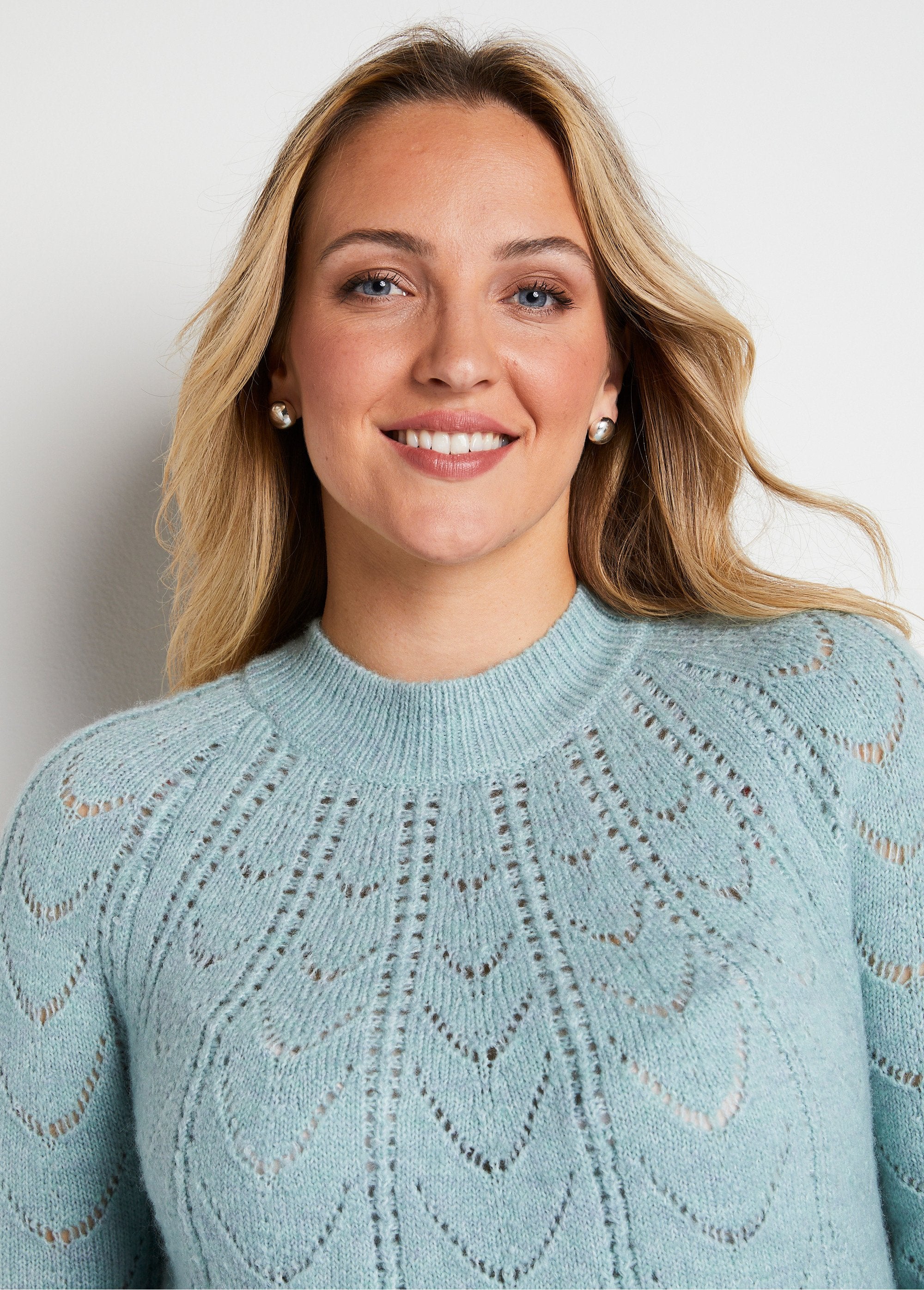 Round_neck_openwork_heathered_knit_sweater_Aqua_DE1_curvy