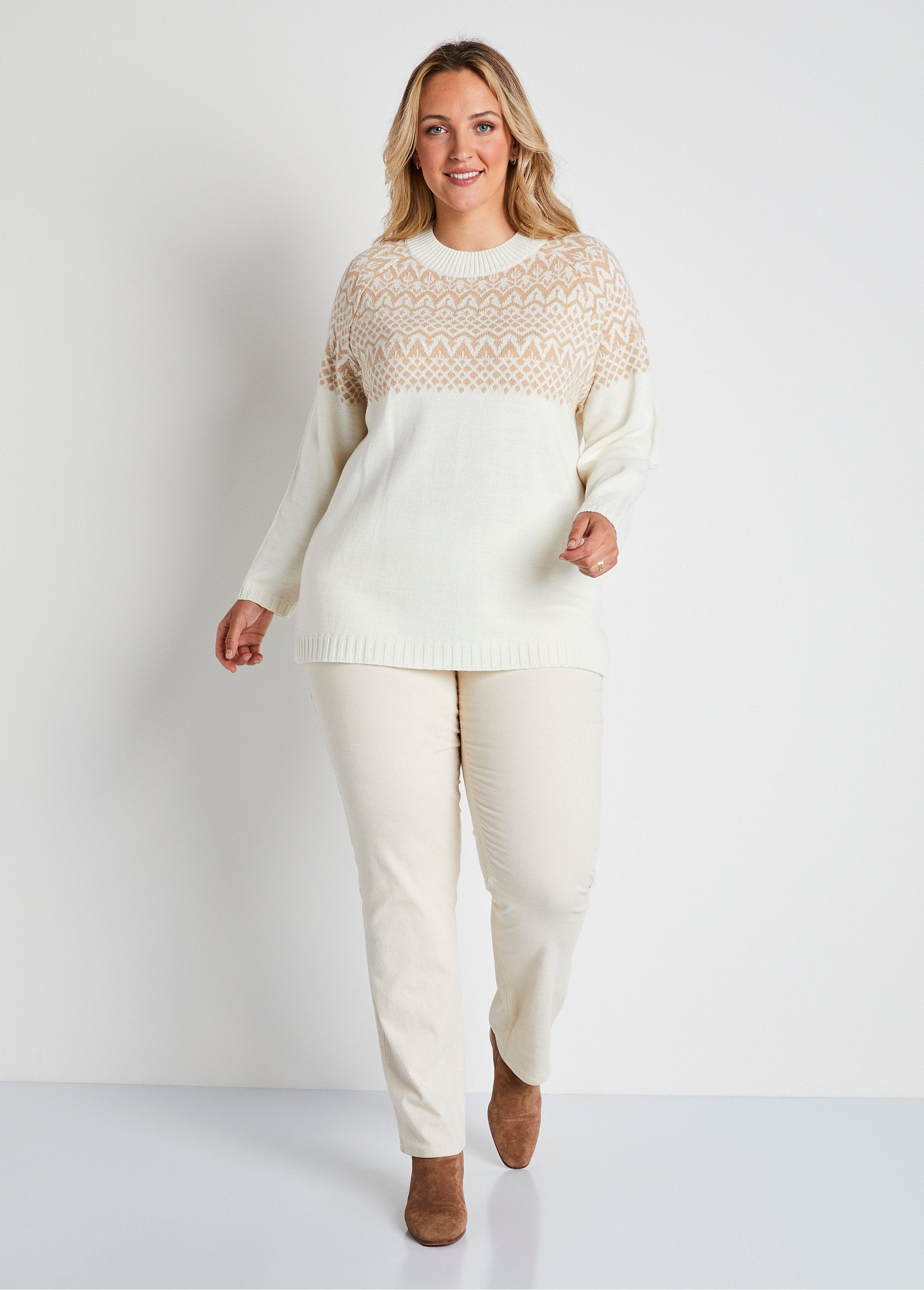 Jacquard_knit_tunic_sweater_Ecru_and_beige_SF1_curvy