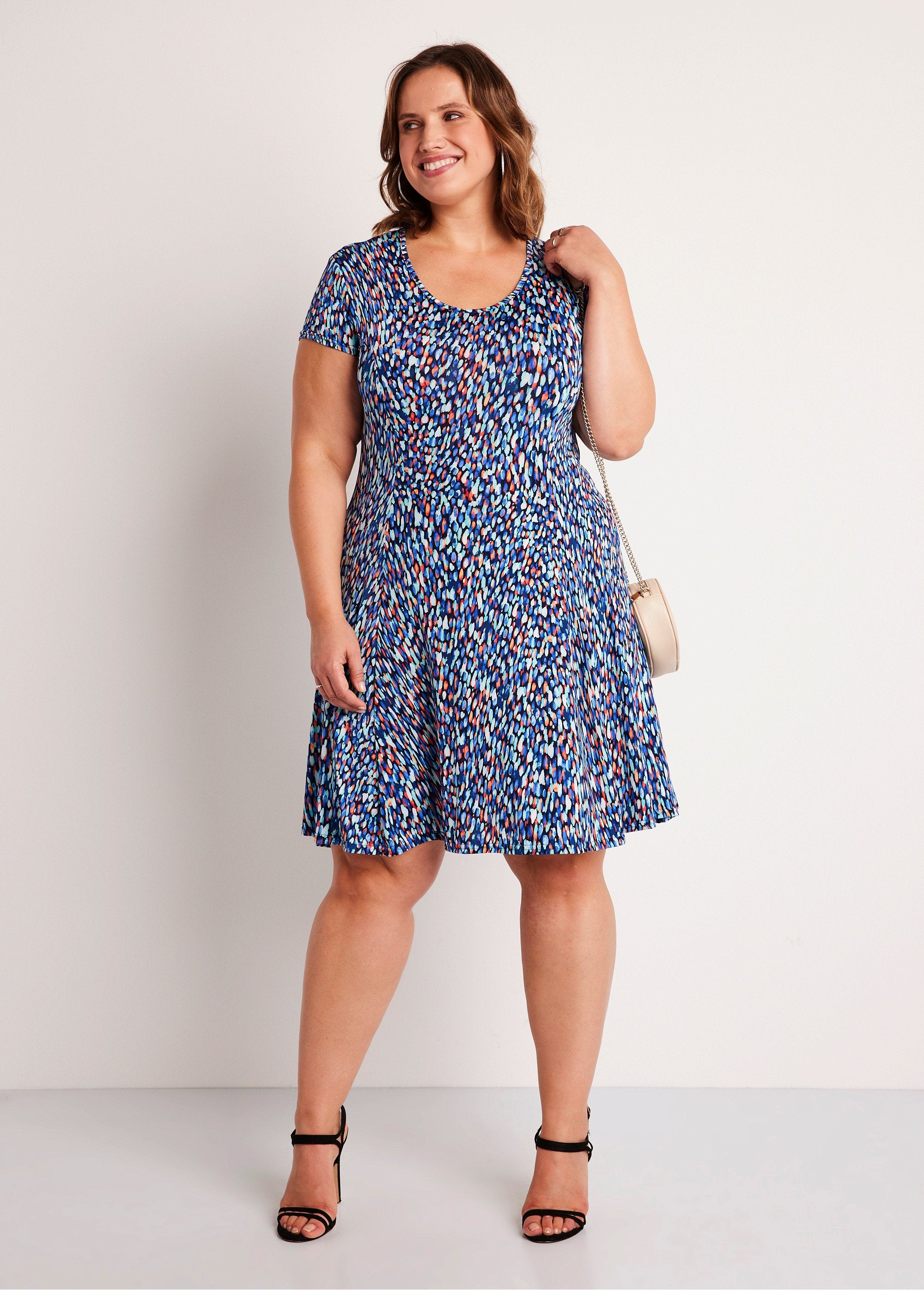 Short_curved_flared_dress_Blue_Imp_FA1_curvy