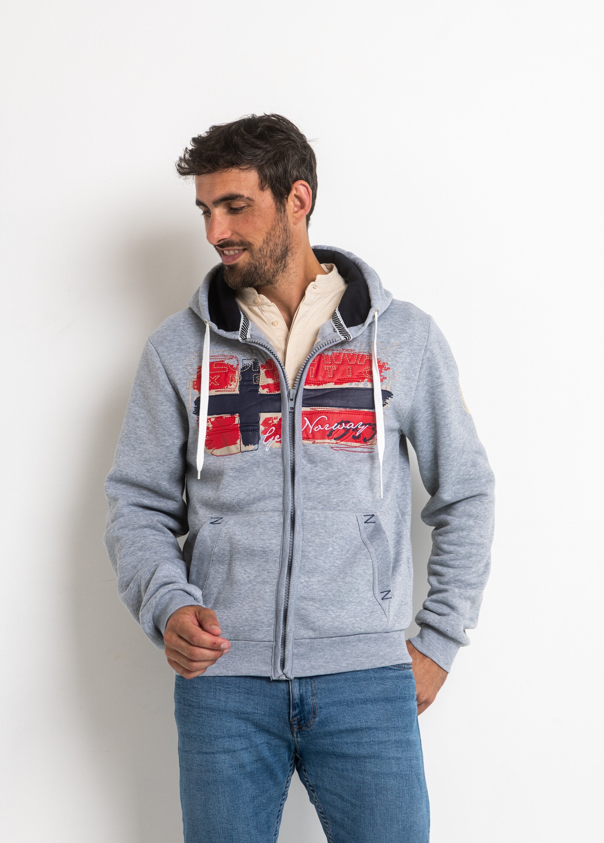 Kangaroo_pocket_zipped_hoodie_Gray_and_navy_FA2_slim