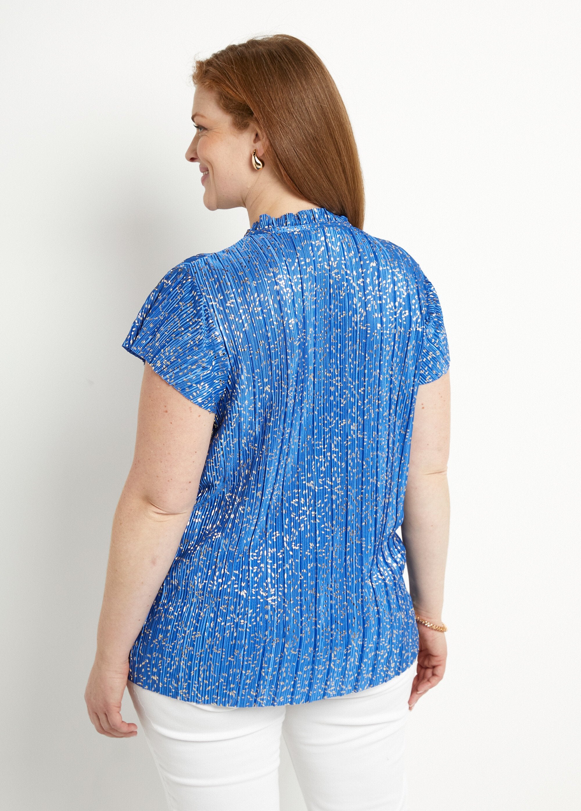 Long_gold_print_short-sleeved_T-shirt_Blue_DO1_curvy