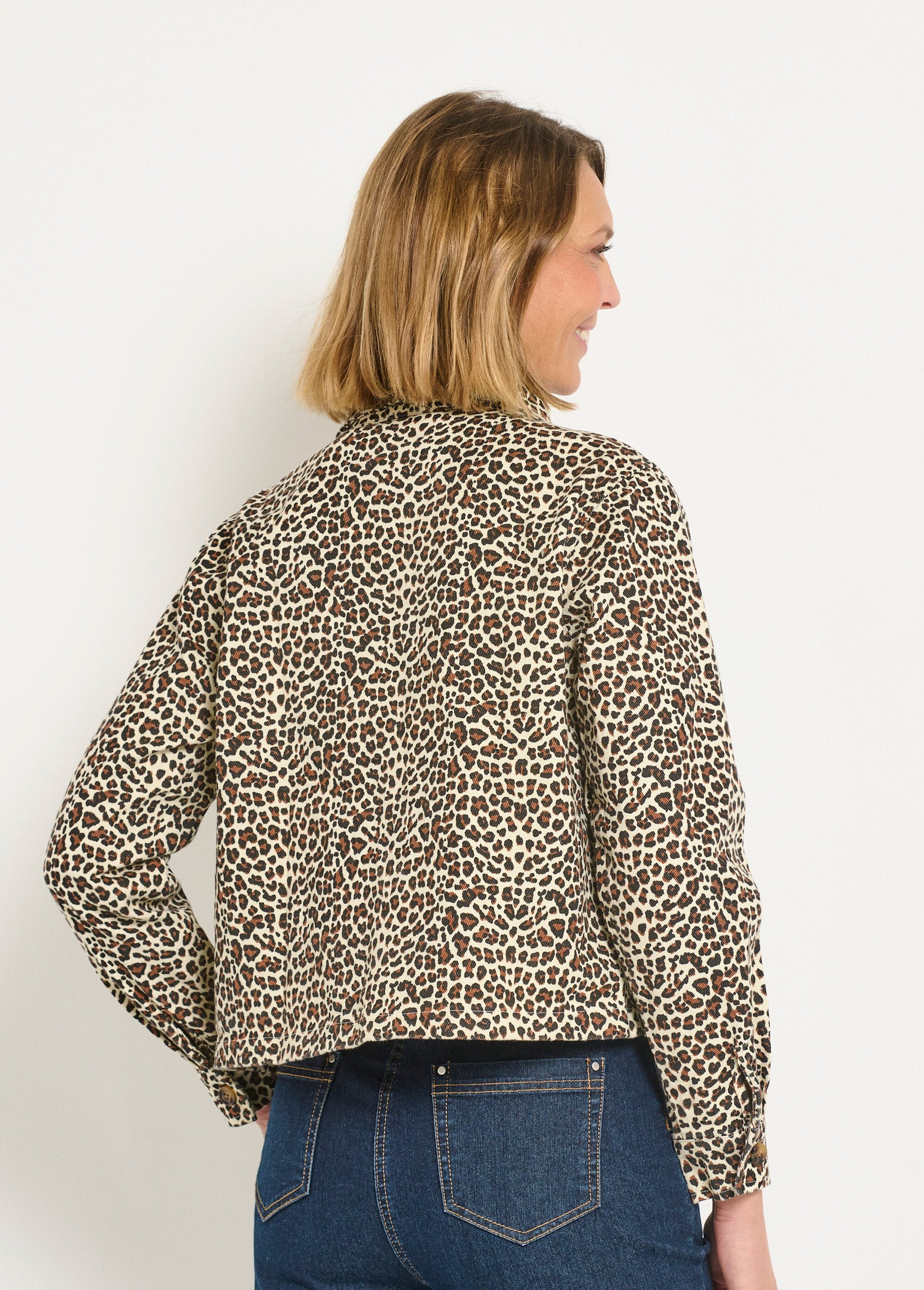 Short_leopard_print_canvas_jacket_Leopard_DO1_slim