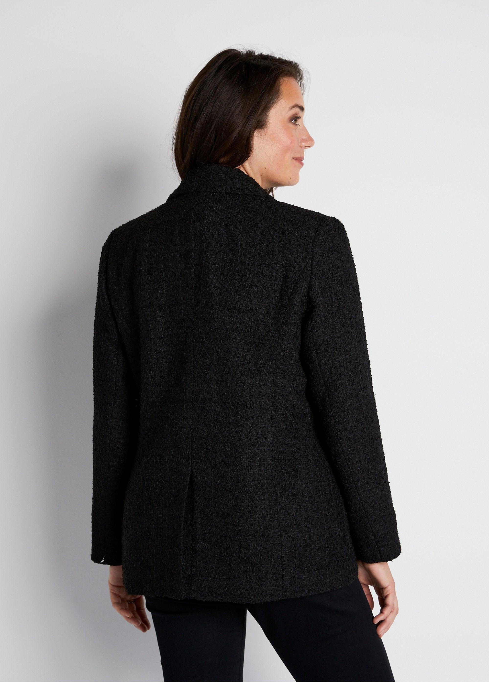 Straight_buttoned_jacket_in_basket_weave_fabric_with_tailored_collar_Black_DO1_curvy